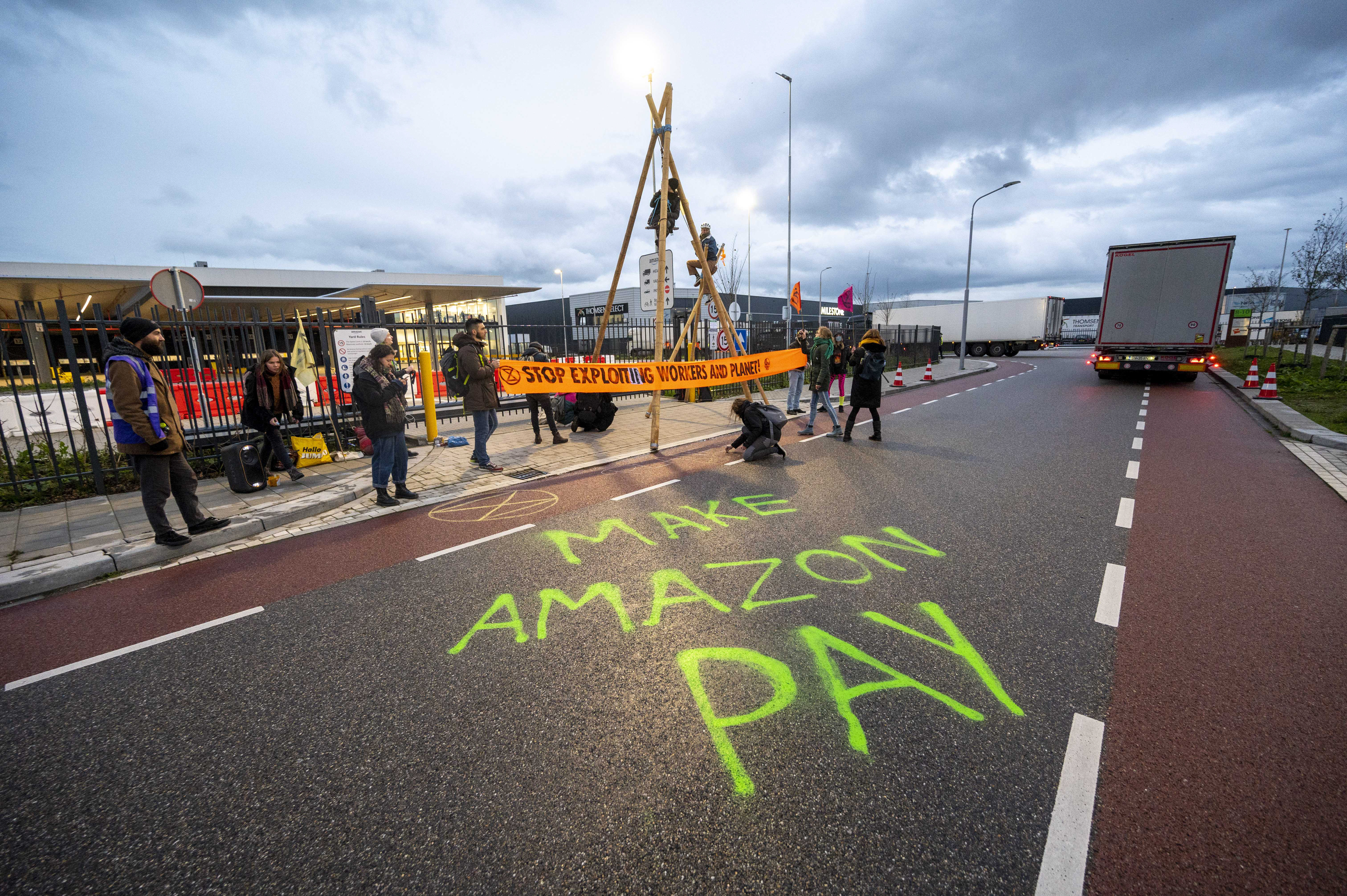 Extinction Rebellion takes action at Amazon