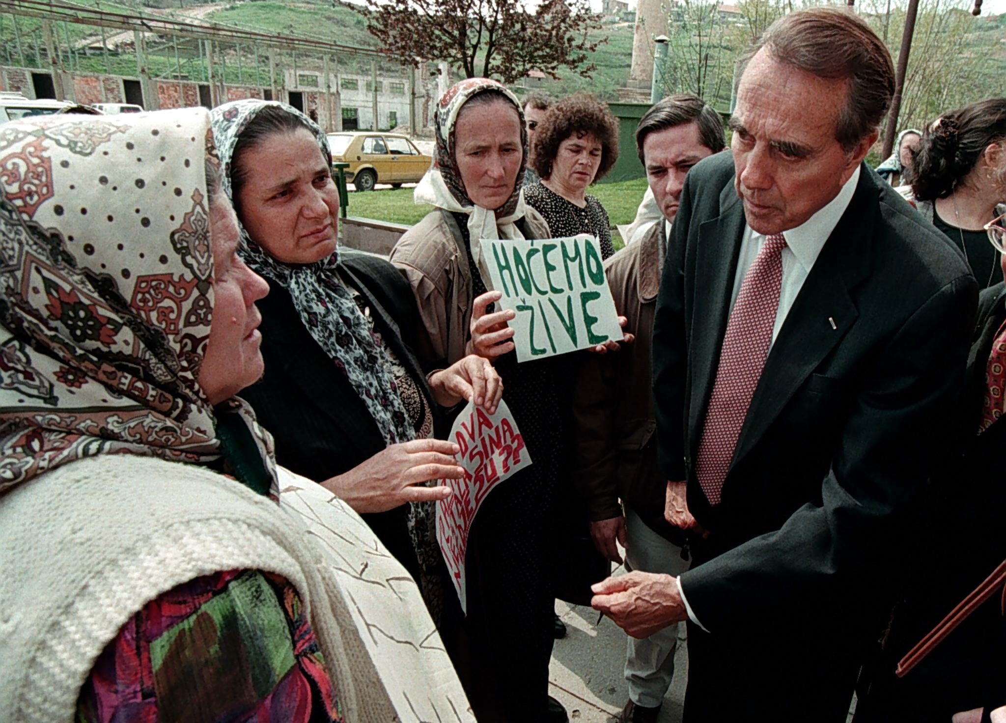 Former US Senator Bob Dole dies aged 98