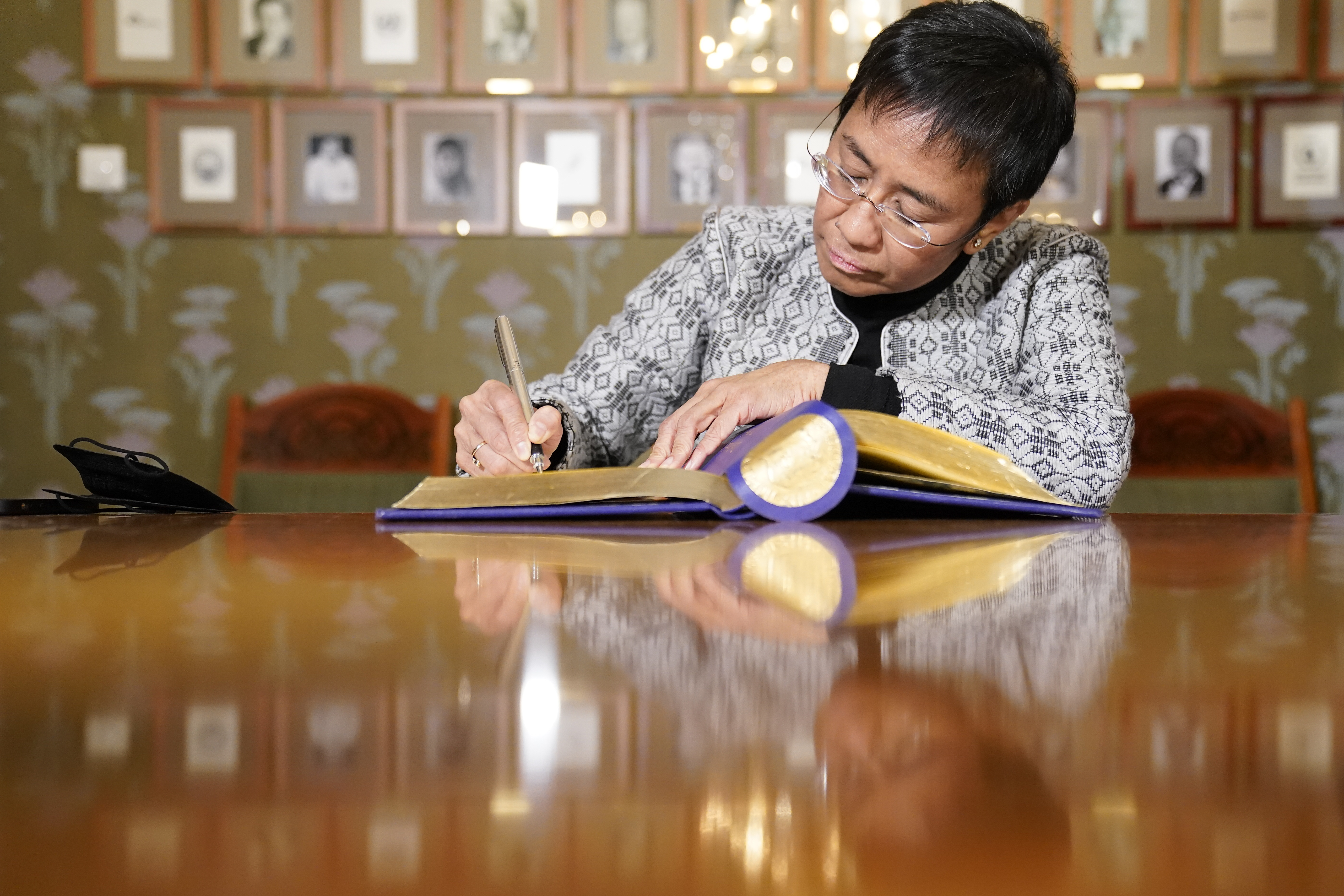 Journalists Maria Ressa and Dmitry Muratov to receive  Nobel Peace award in person