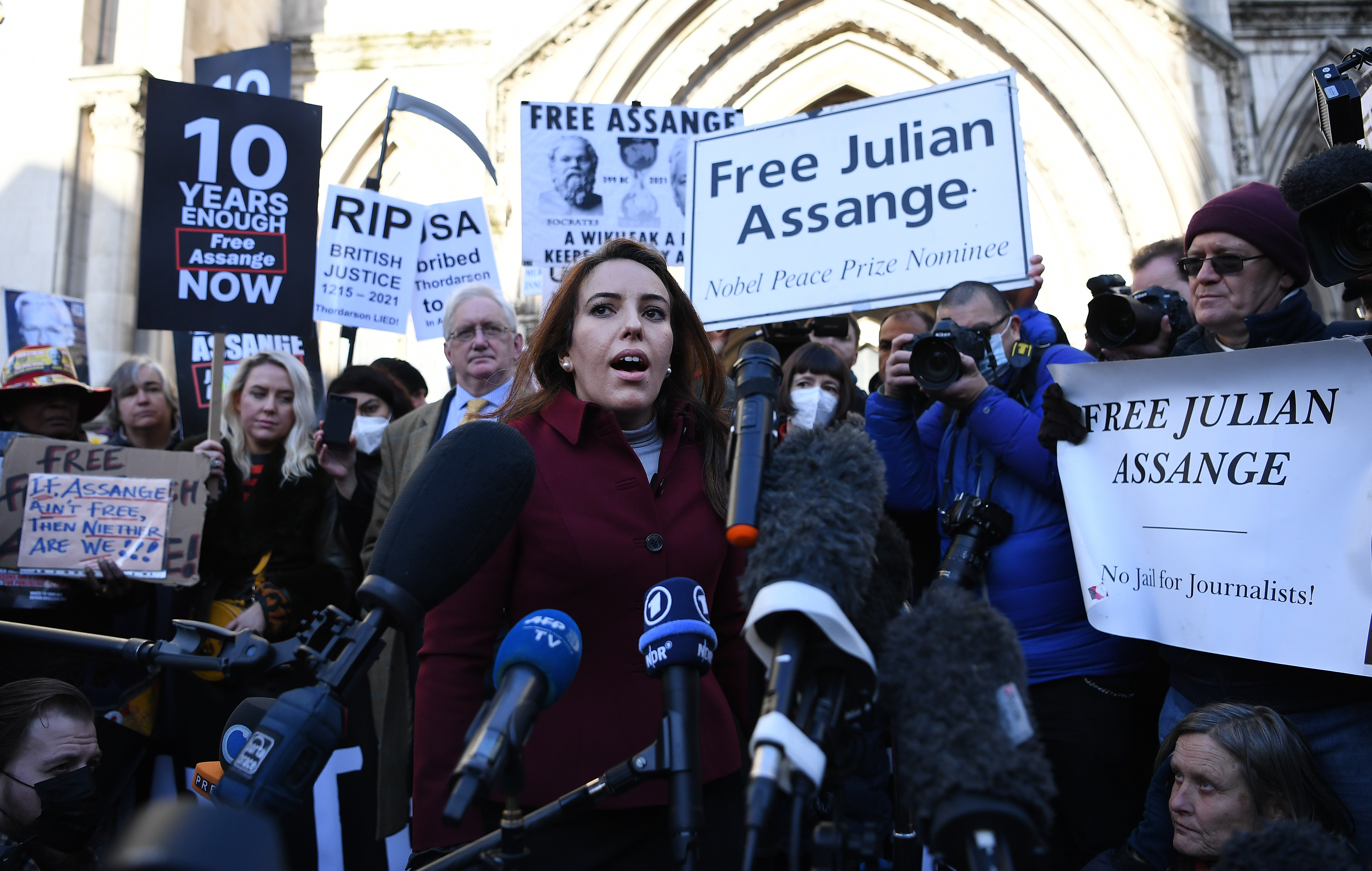 High Court rules against Julian Assange in US extradition ruling