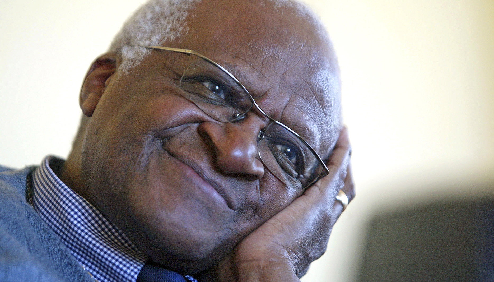 'My friend Arch was a guiding light, a brother and a spiritual leader the youth should emulate' - Graça Machel