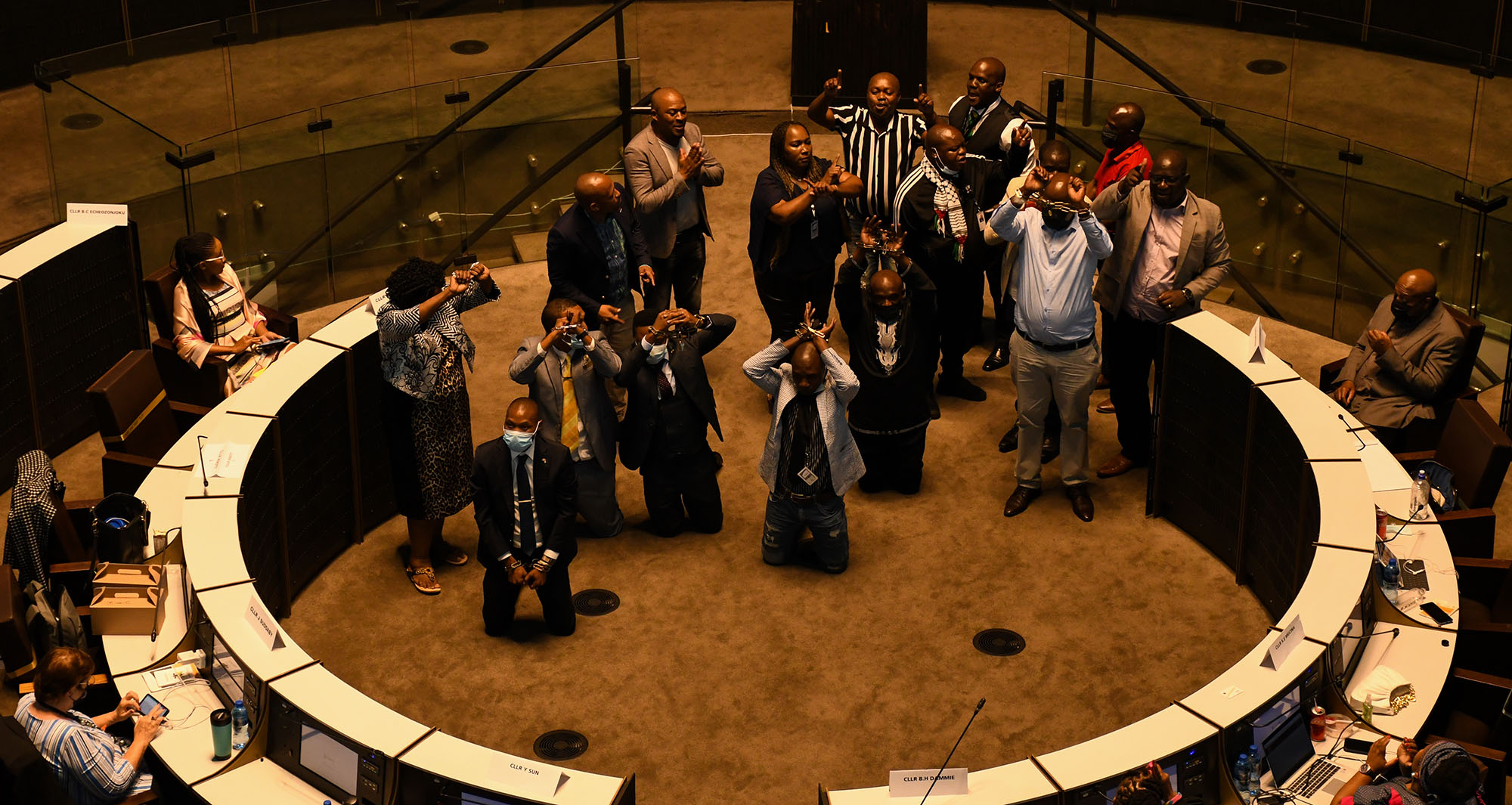 Johannesburg: A day of hocus-pocus, theatrics and whole lot of caucuses at Tuesday's council sitting