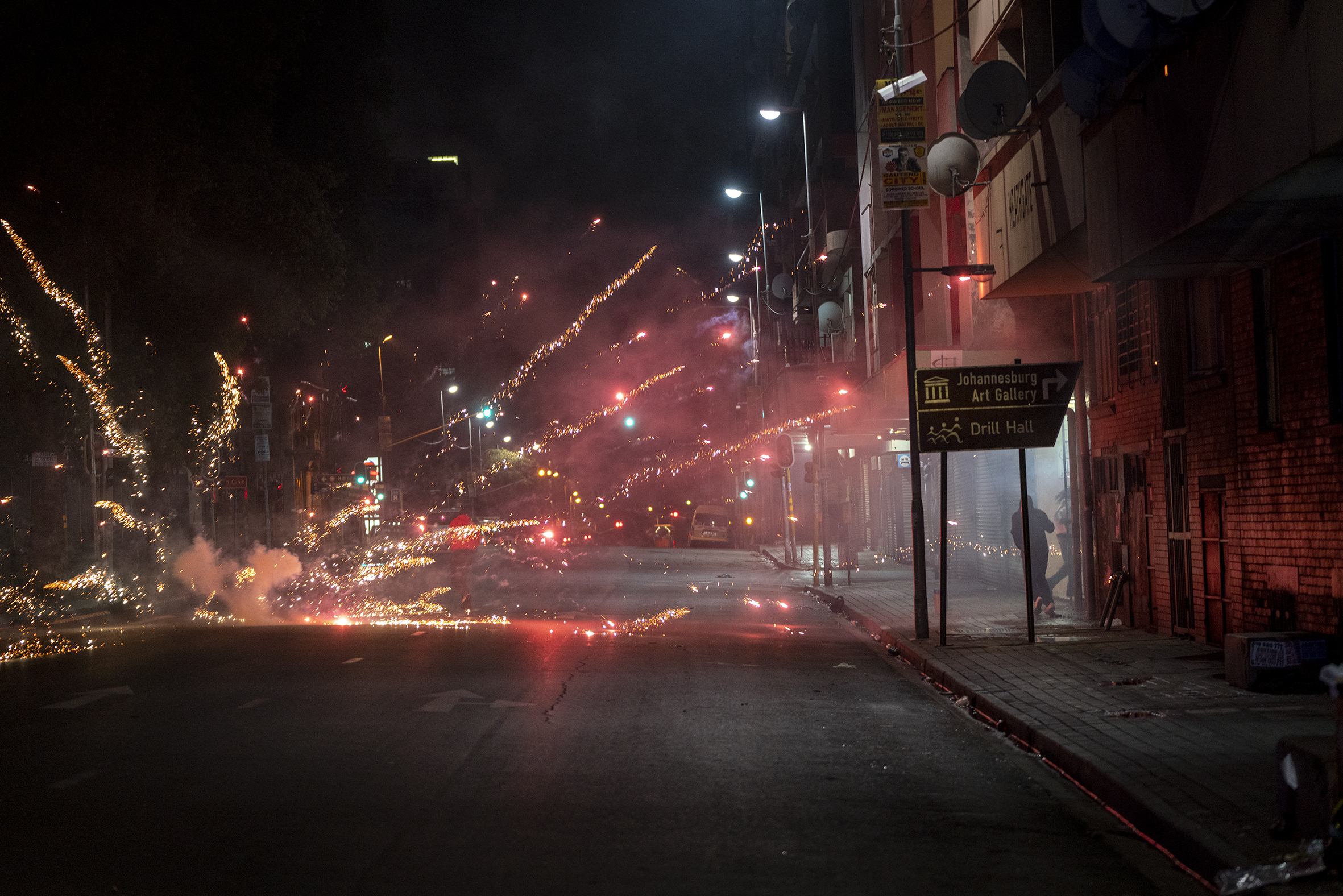 Police commend Hillbrow residents for good conduct as they welcome the New Year