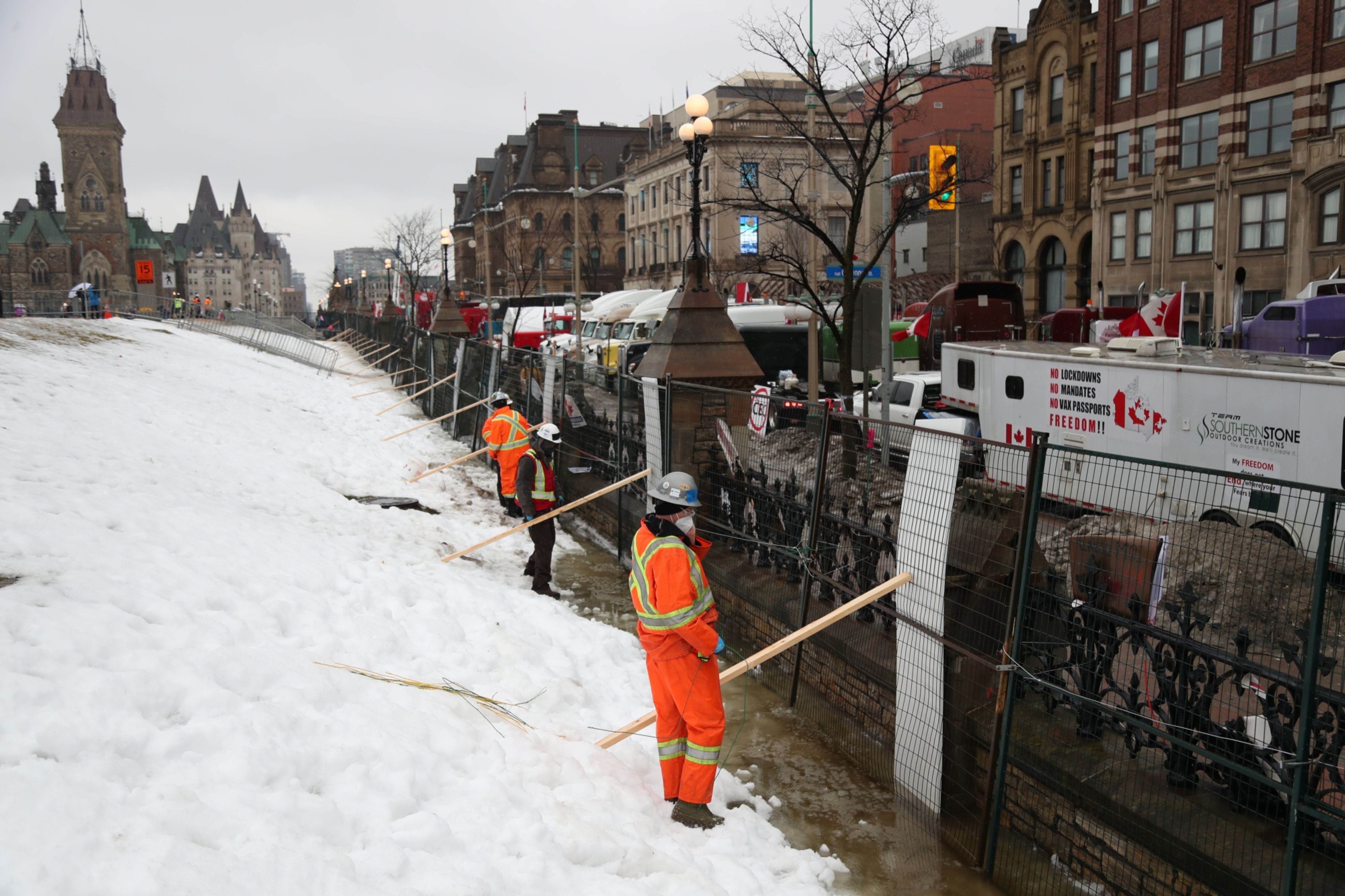 Canada's Capital on Edge As Police Warn Of Charges, Arrests