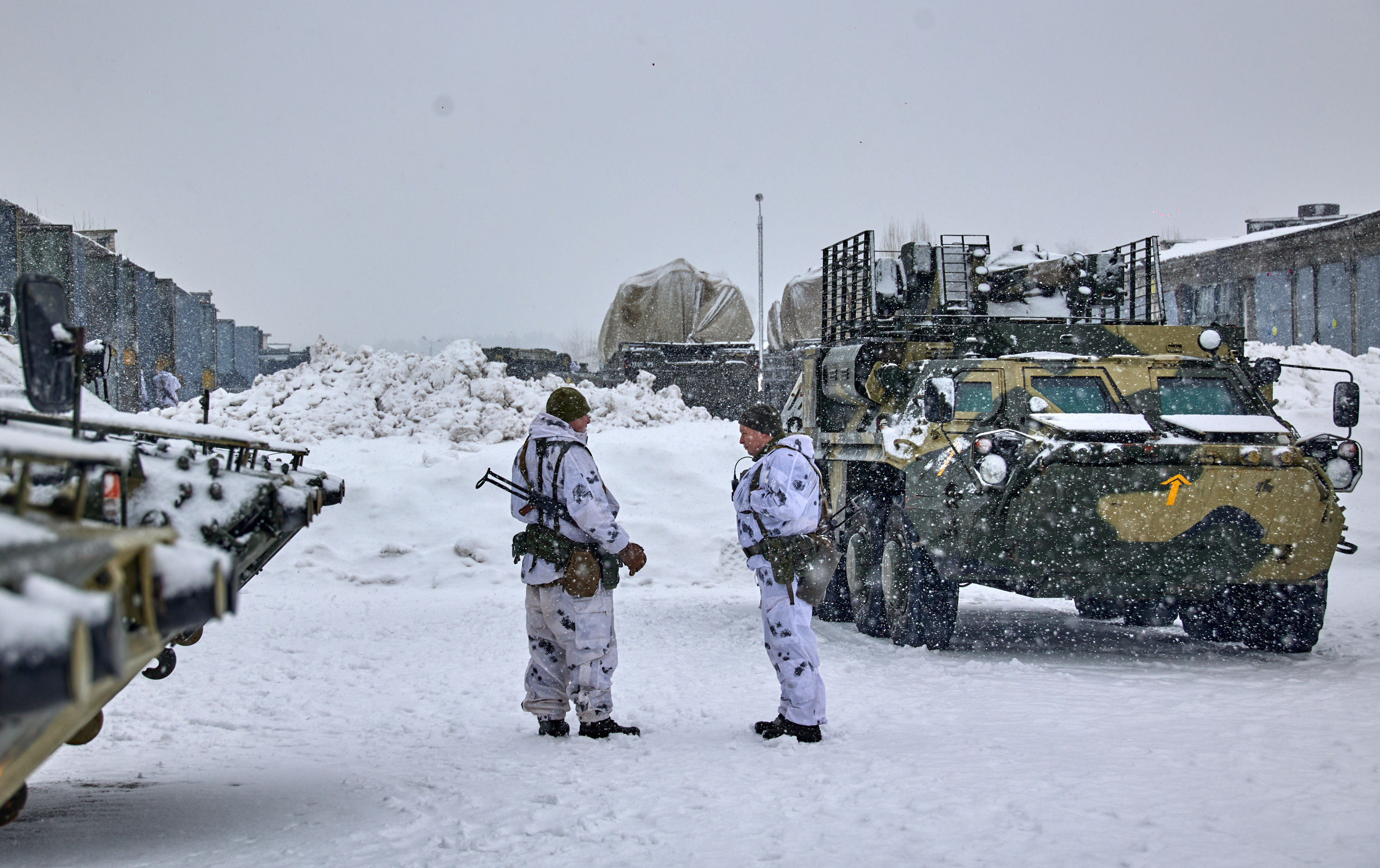 The tanks of Ukrainian Armed Forces prepare to take part in a drill