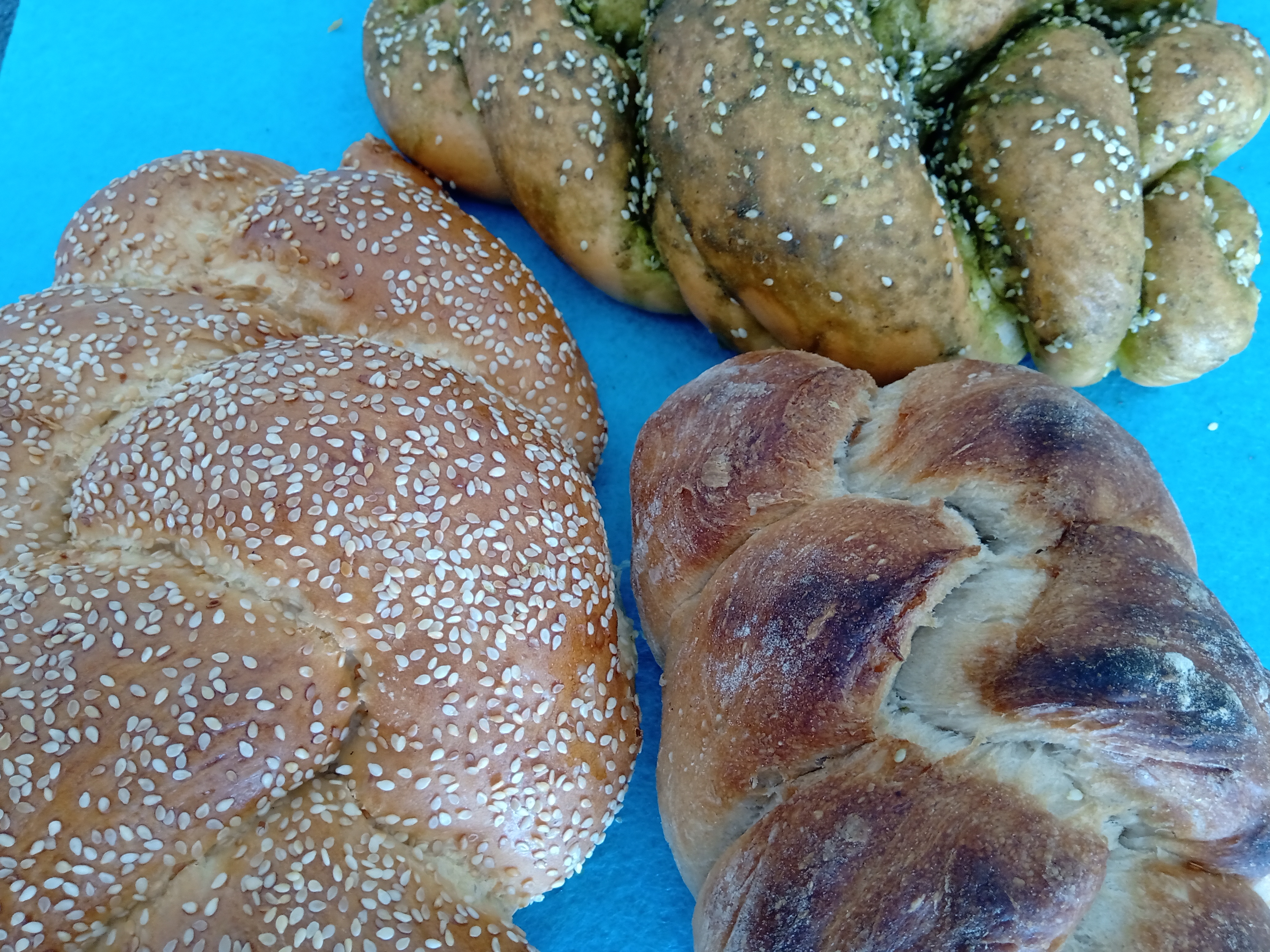 A selection of kitke (sesame, zatar and sourdough Photo Anna Trapido copy
