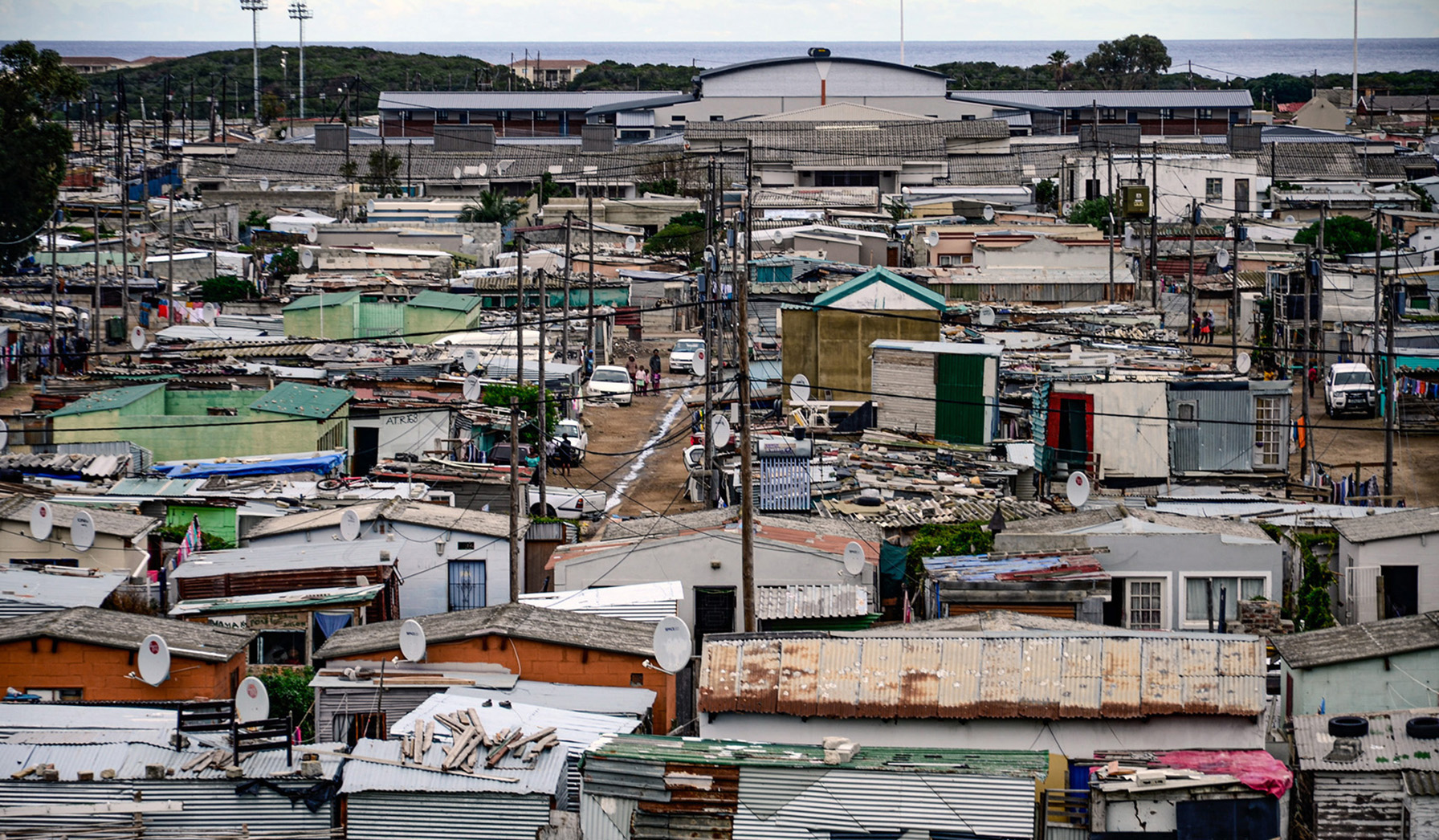 Making Hermanus a ‘beautiful place’ for all – can efforts by new mayor Annelie Rabie unify the divided town?