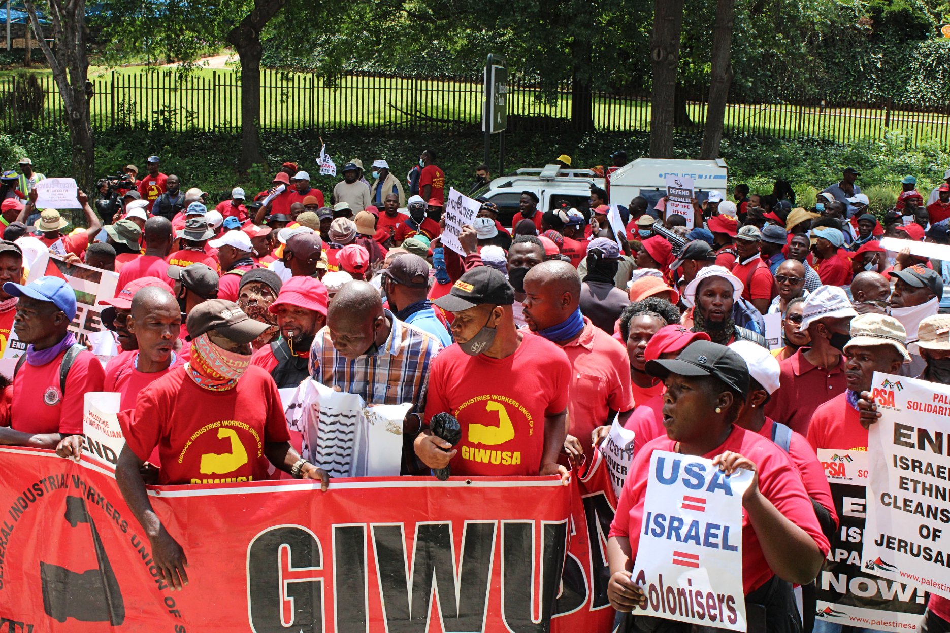 Zwelinzima Vavi aims to ‘scale up the fight’ against Clover amid ongoing strike