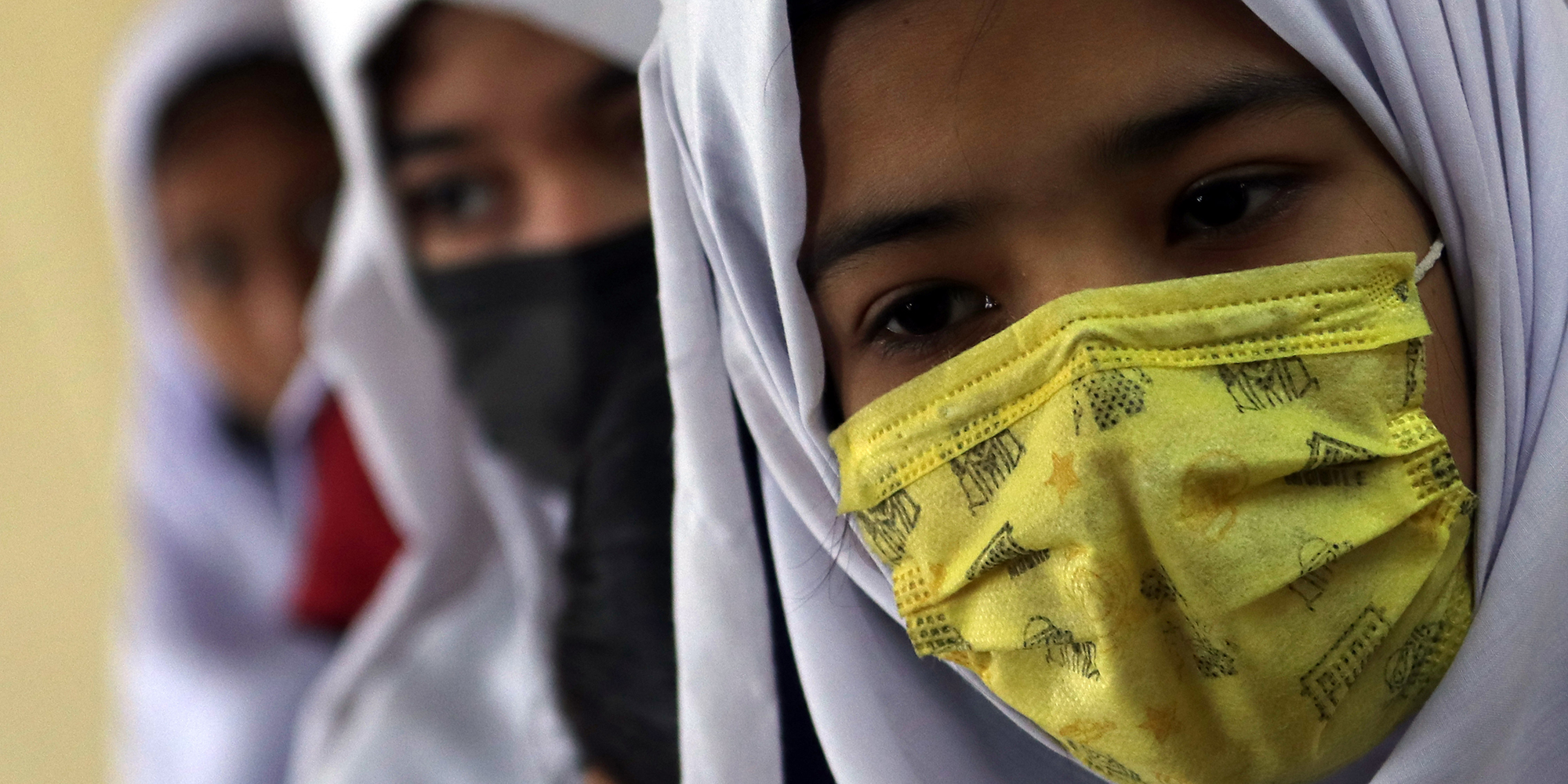 Bloomberg-Global-Update24/2 option 2