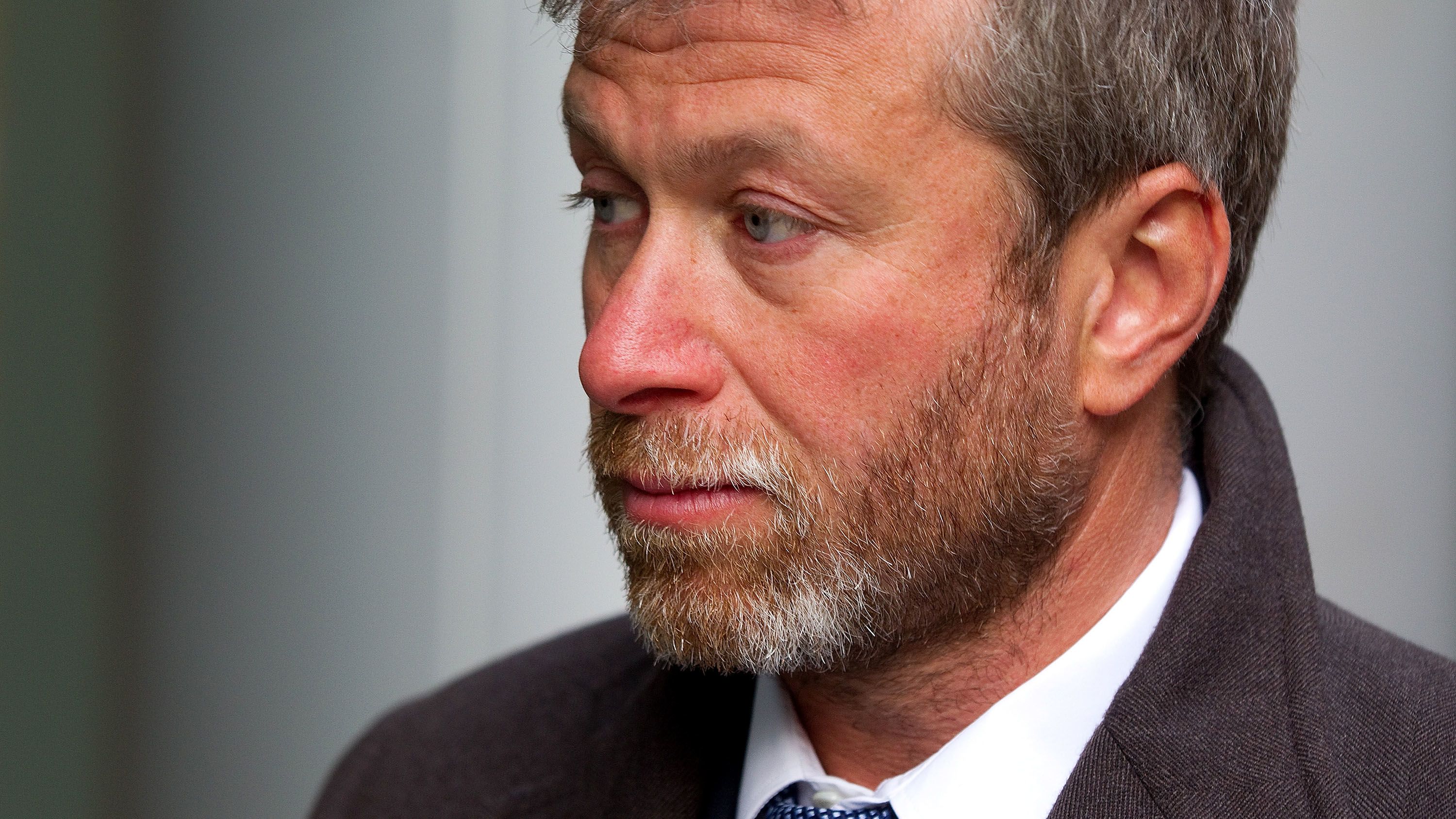Abramovich’s yachts set sail after EU puts Russian billionaire on its sanctions list