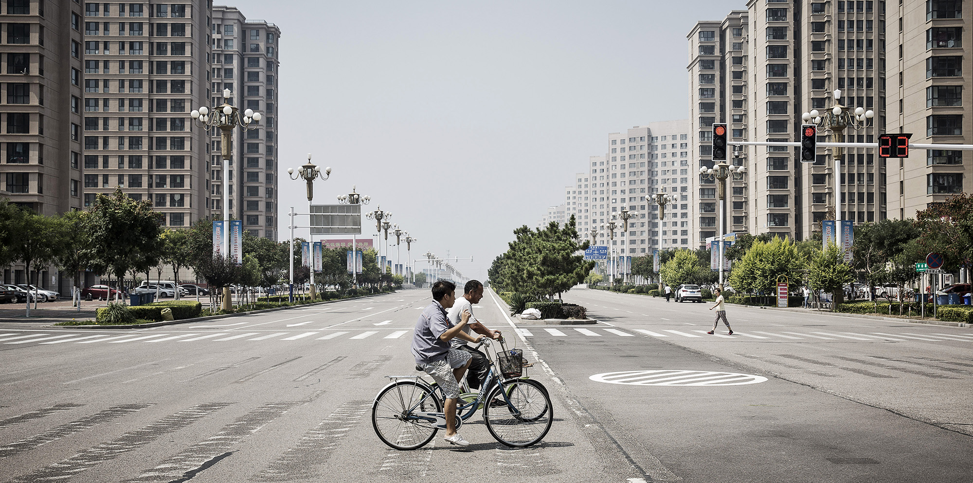 China’s Consumers Face Deeper Economic Damage From Covid Lockdowns