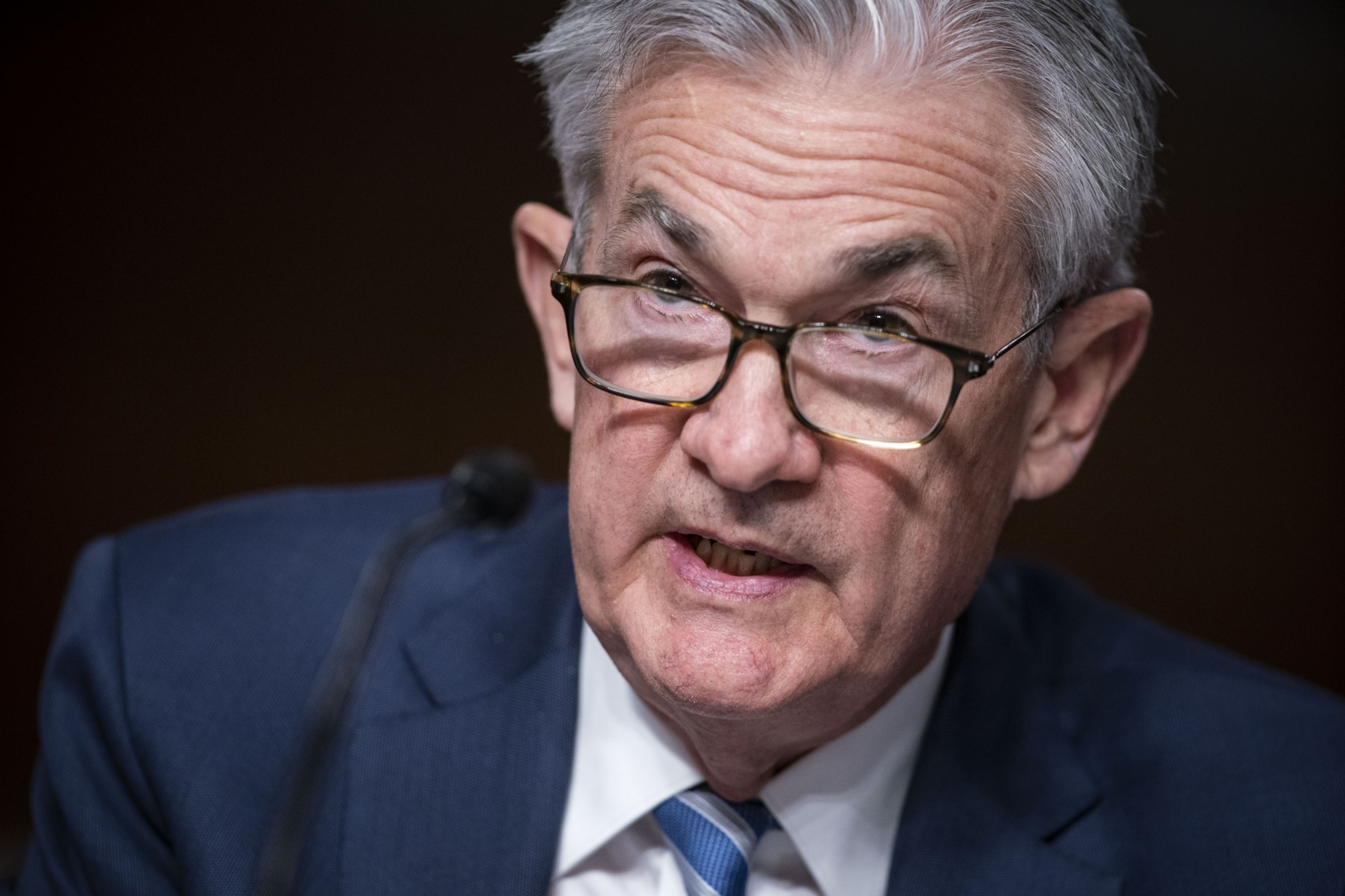 Powell Ramps Up Inflation Fight in Economy Tough Enough to Cope