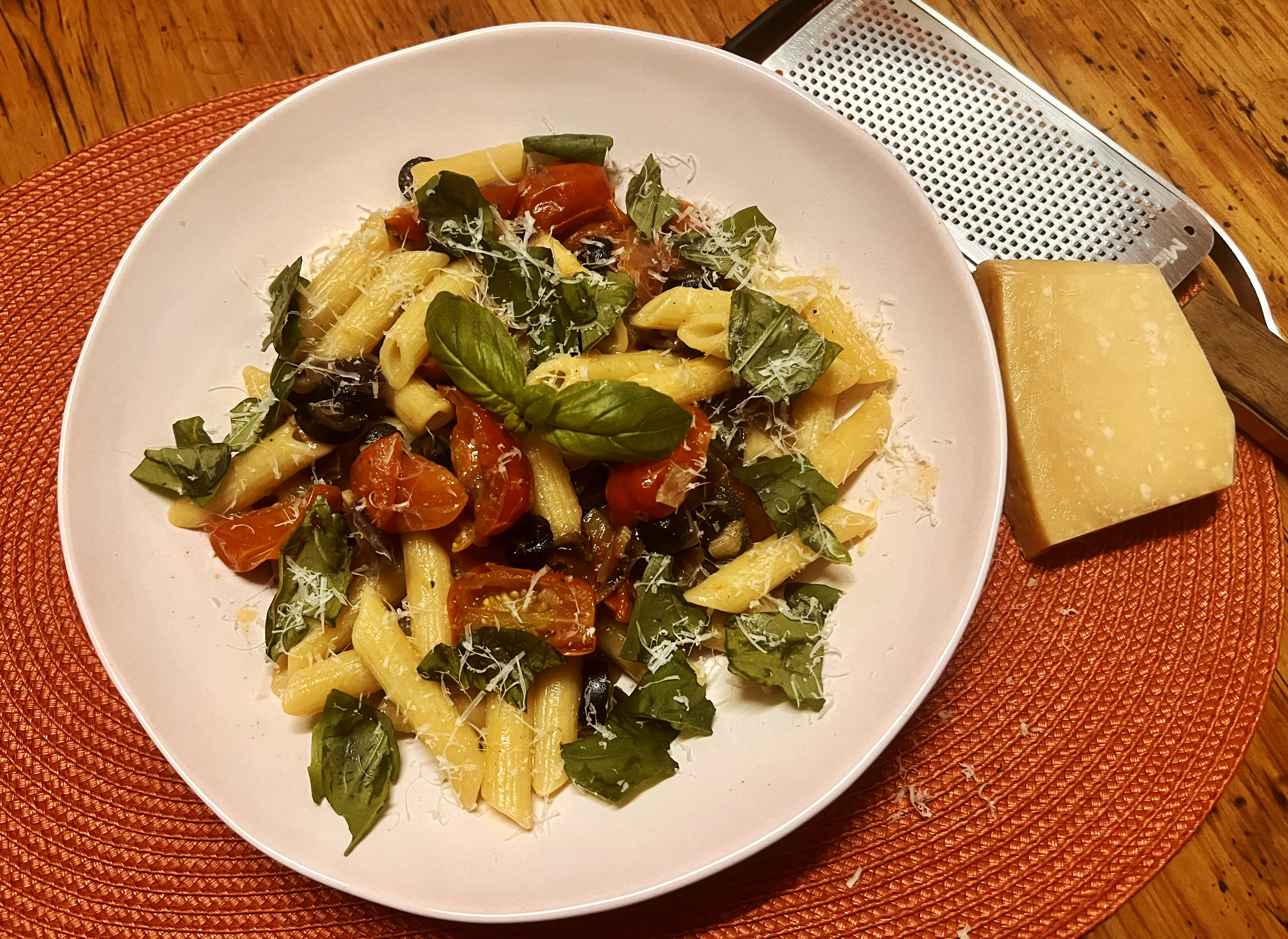 What’s cooking today: Olive, tomato and basil pasta