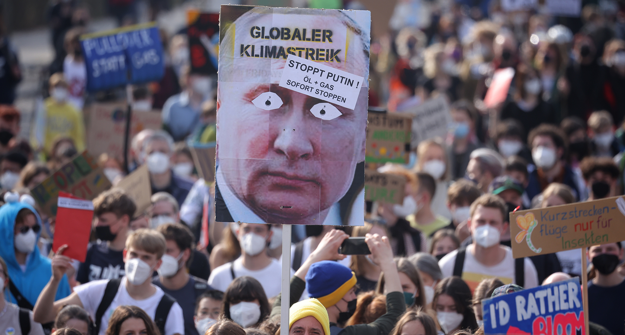 Russia’s war will spur renewable energy in long run, UK climate envoy says