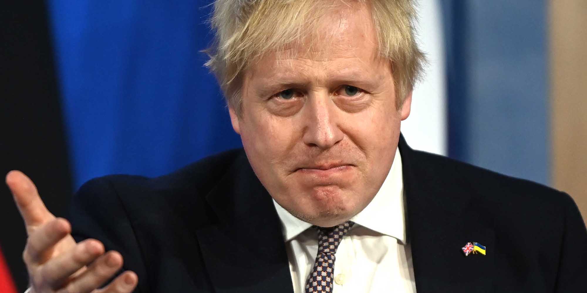 British manufacturers decry government 'gimmicks', want tax cuts