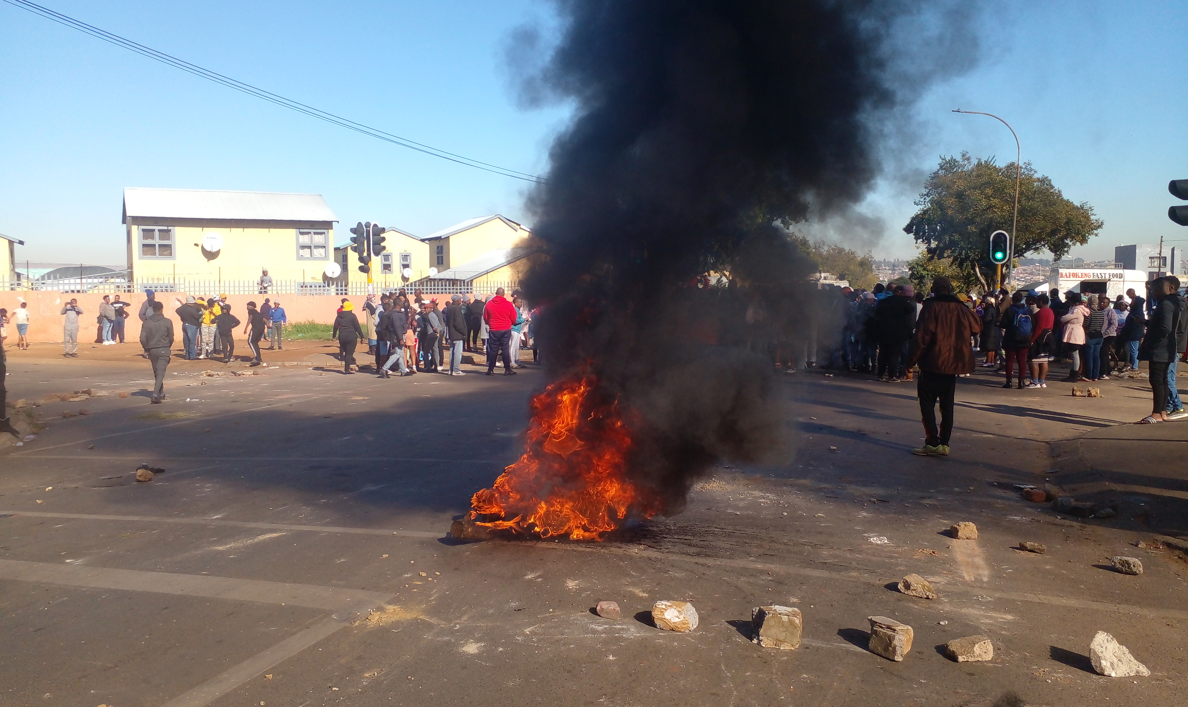 Soweto residents block roads, burn tyres after 13 days without electricity 