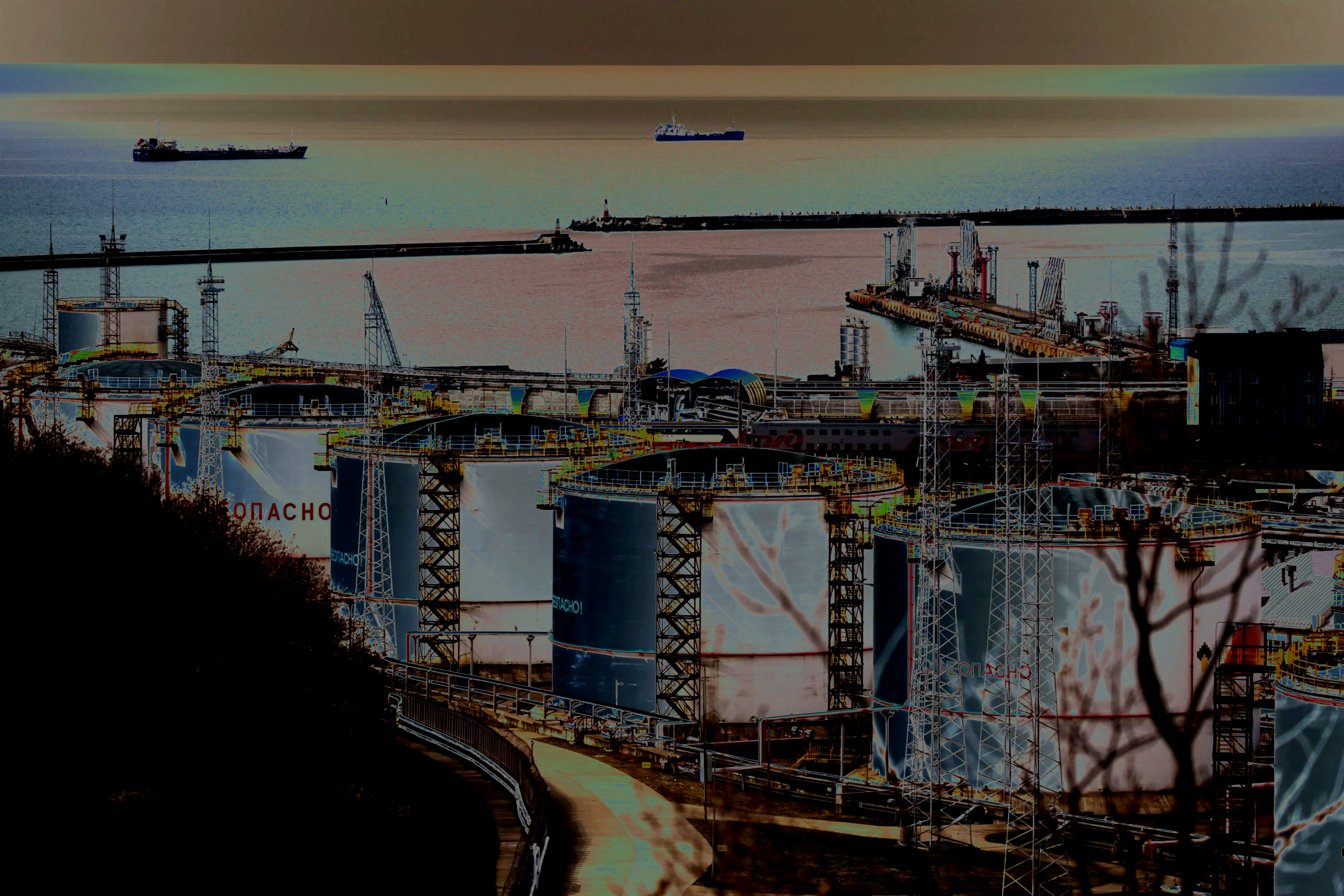 Green energy transition a major threat to Russia’s fossil fuel wealth — and Ukraine is a rare earth treasure trove