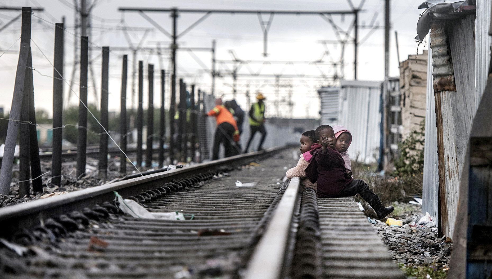 Informal settlements on Metrorail tracks still hinder progress on Cape Town’s Central Line