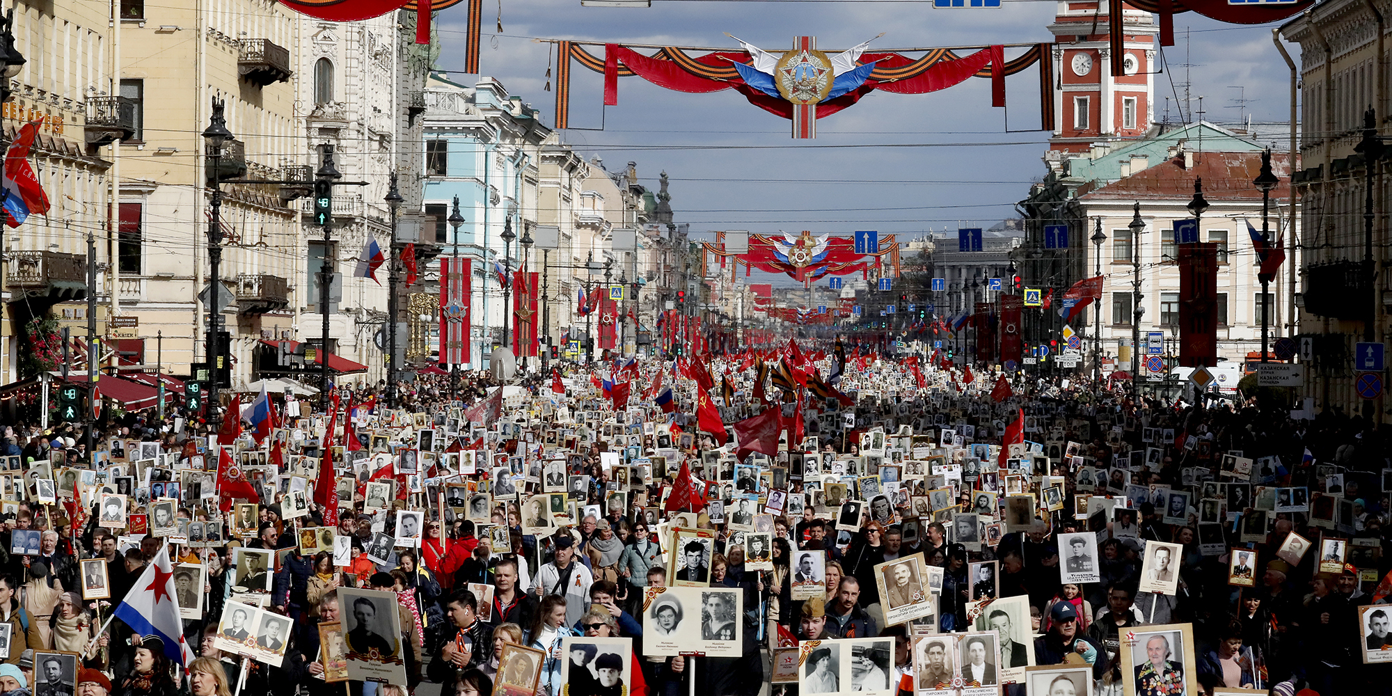 EU moves to break oil embargo deadlock; Zelensky slams Putin’s World War 2 parallels
