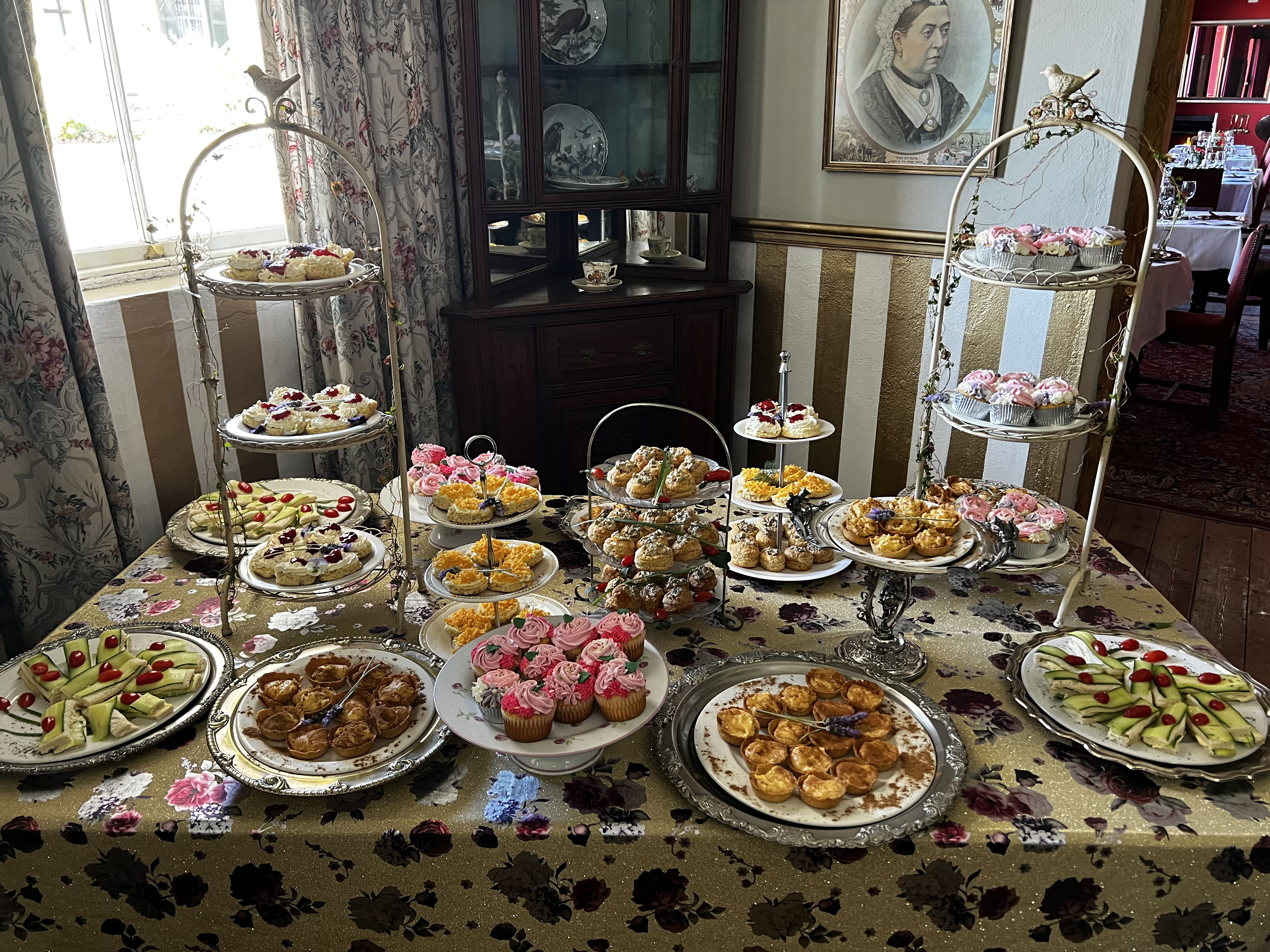 When Tannie Maria and troubadour Des came to Cradock