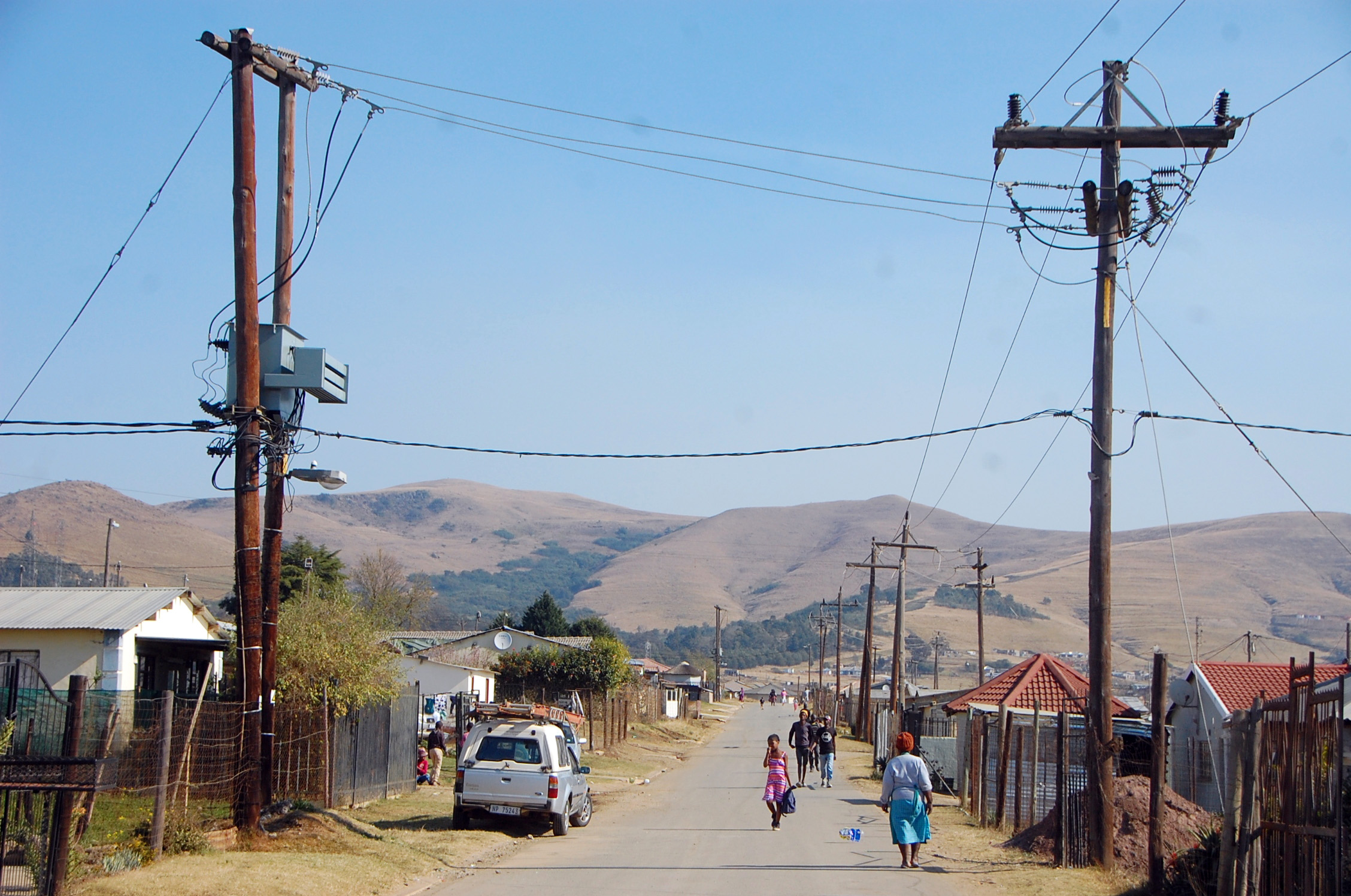 Mpophomeni protesters pull back after days of violence outside Howick over electricity issues