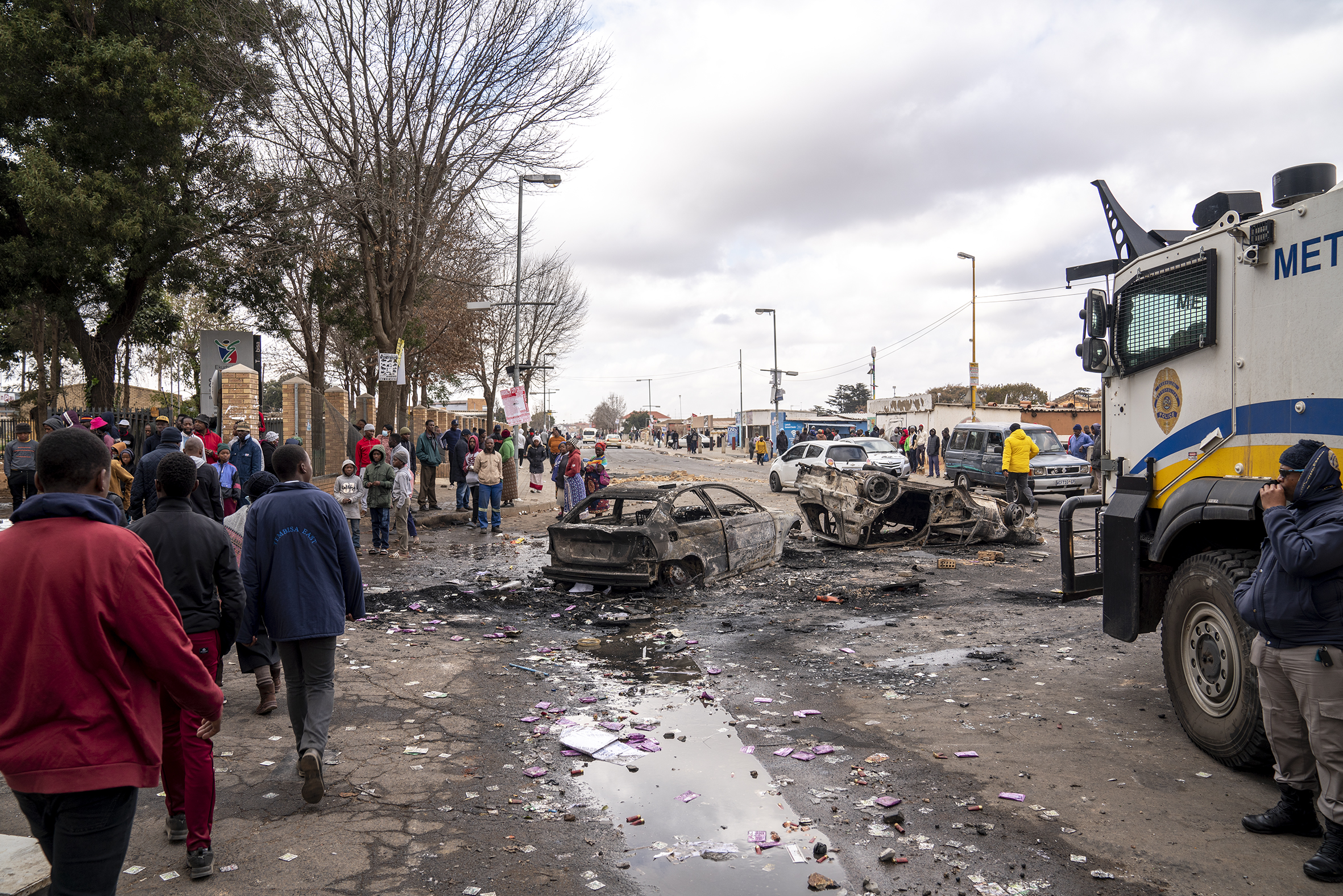 More than 100 metro police officers deployed to Tembisa after deadly riots