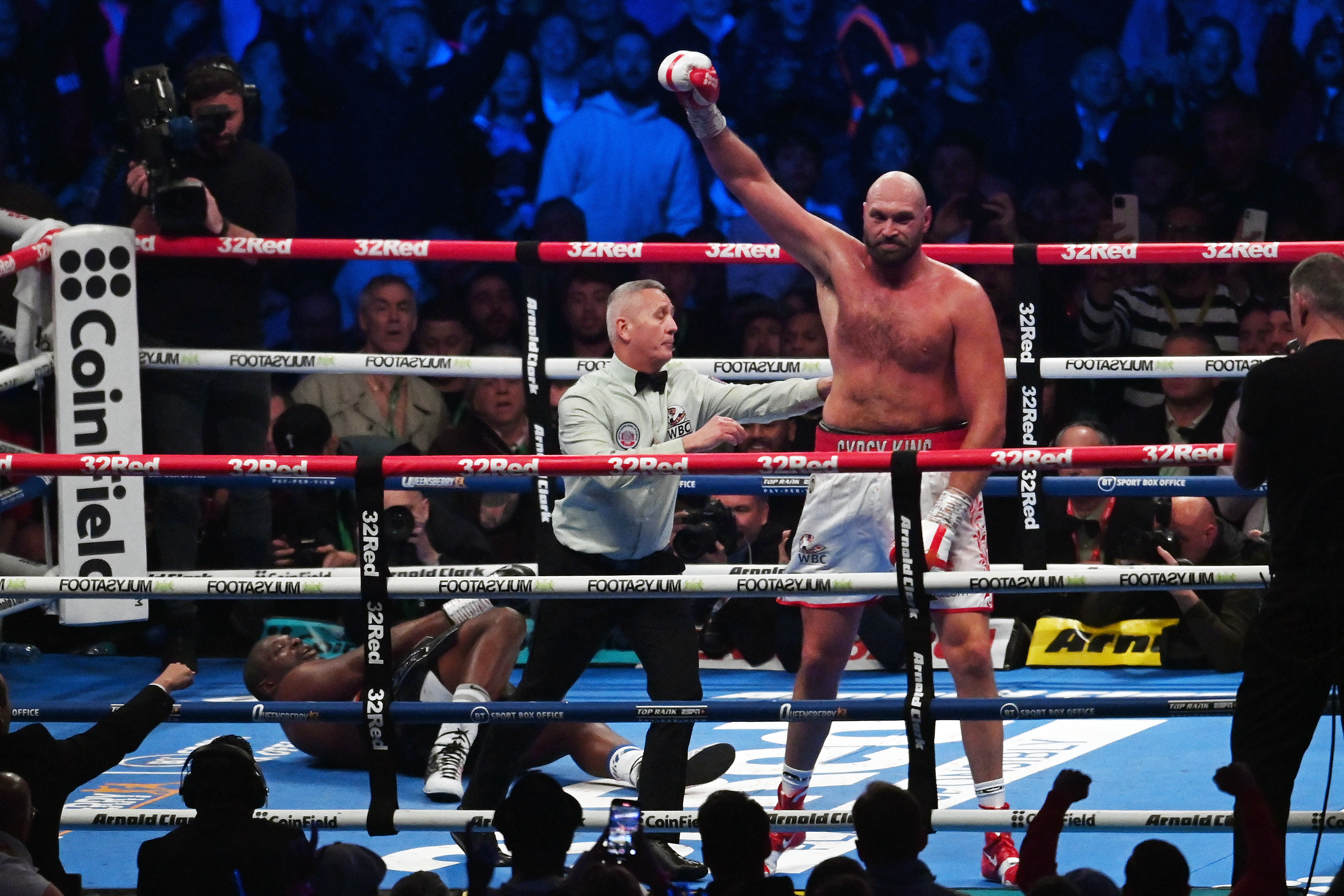 Tyson Fury v Dillian Whyte