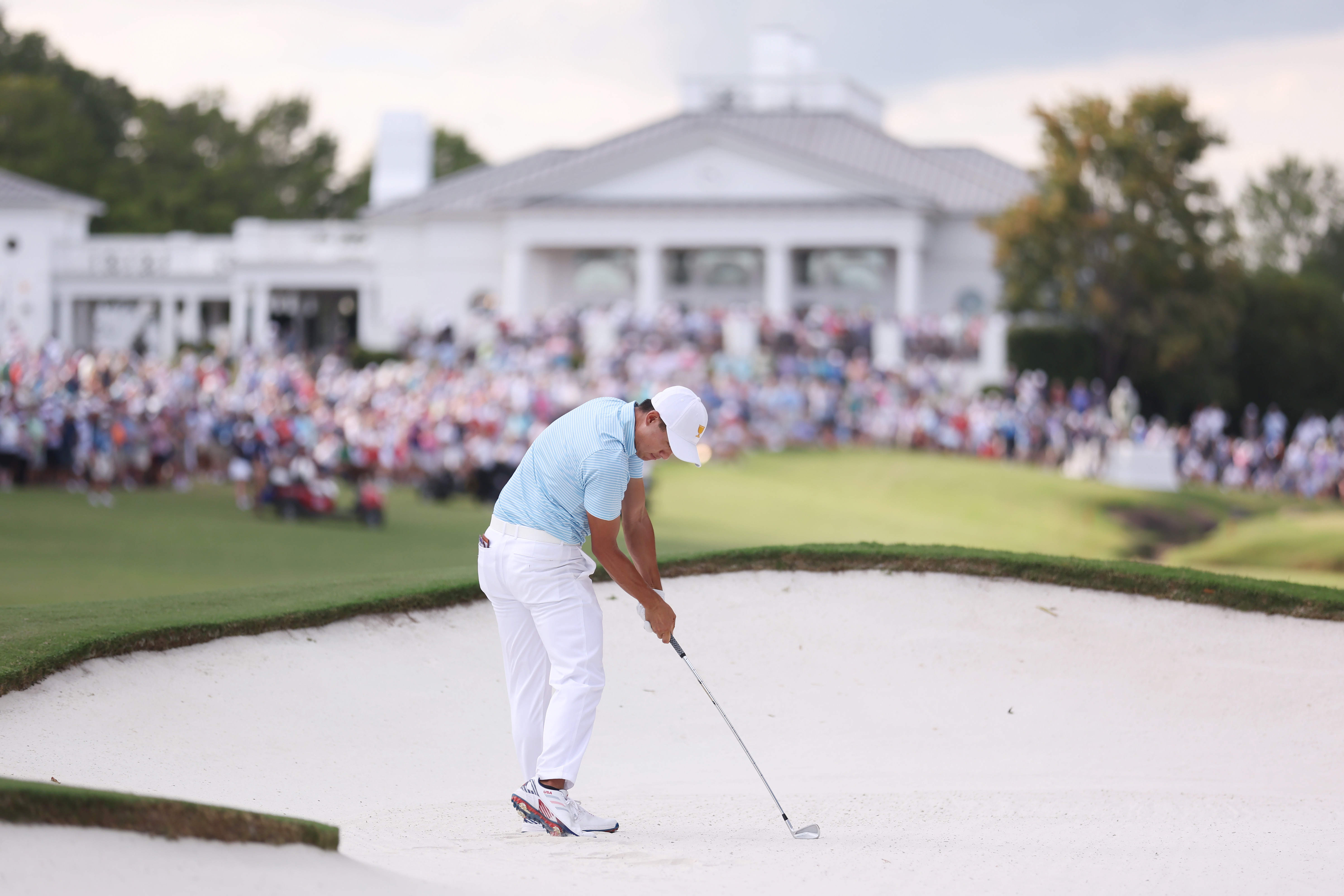 Americans humble Internationals in Presidents Cup foursomes