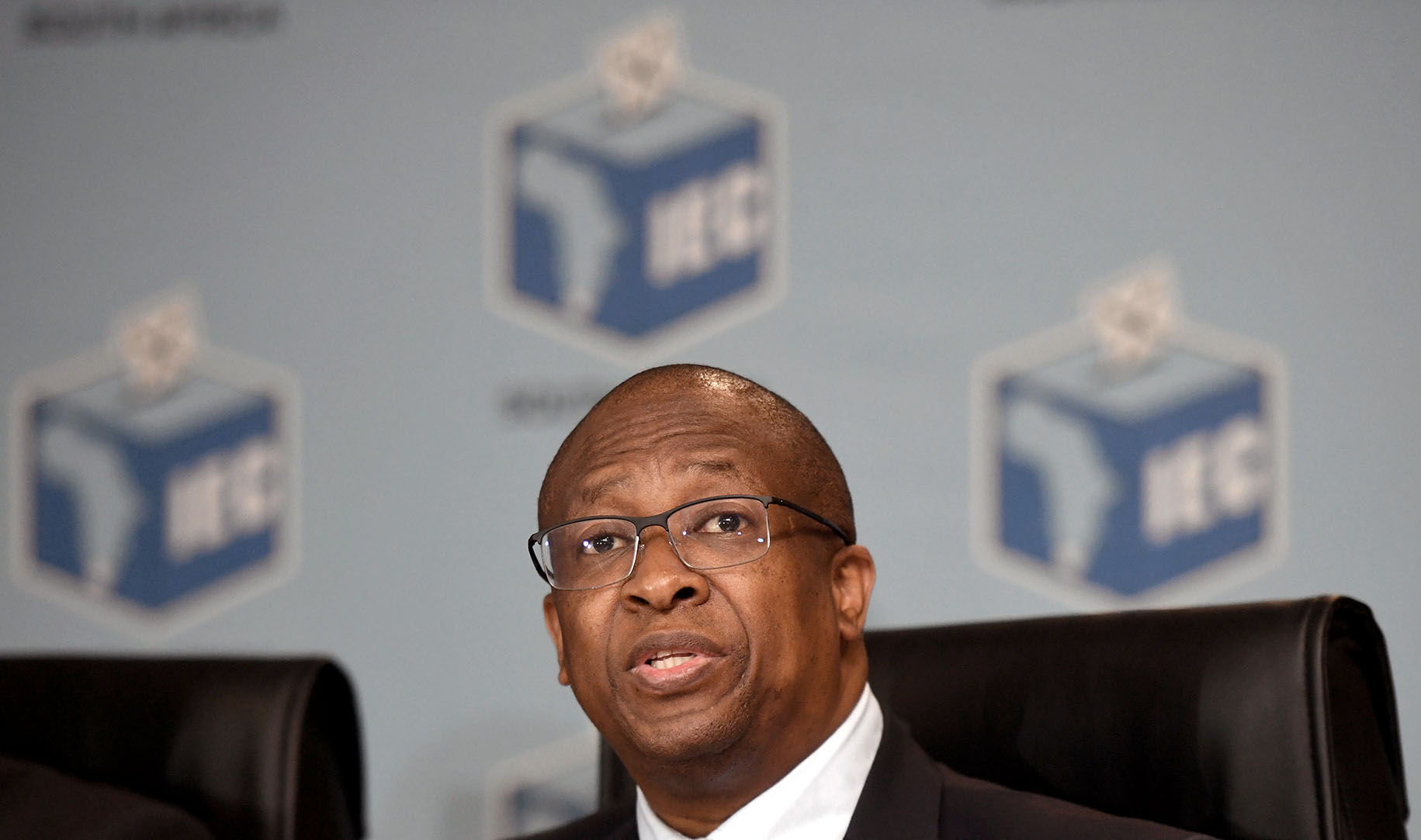 Generation X — young people turn up in their droves to register to vote