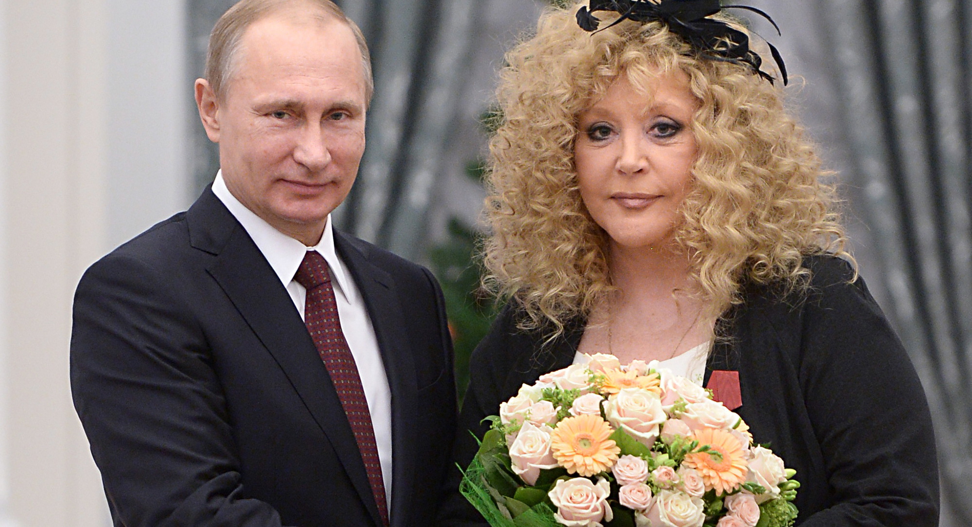 Russian pop icon Alla Pugacheva protests against war; key Kharkiv river crossed