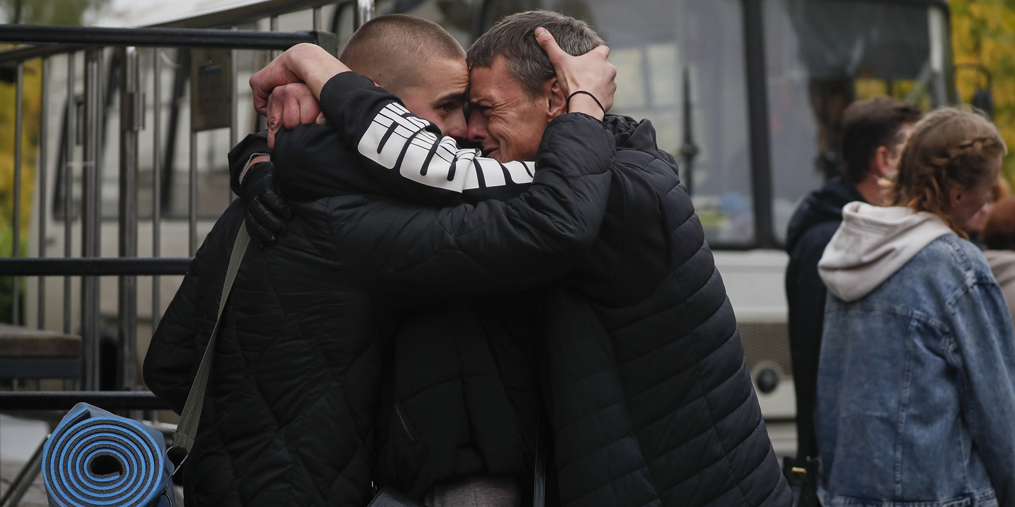 EU announces new sanctions to target Russia; Putin’s draft order sparks exodus