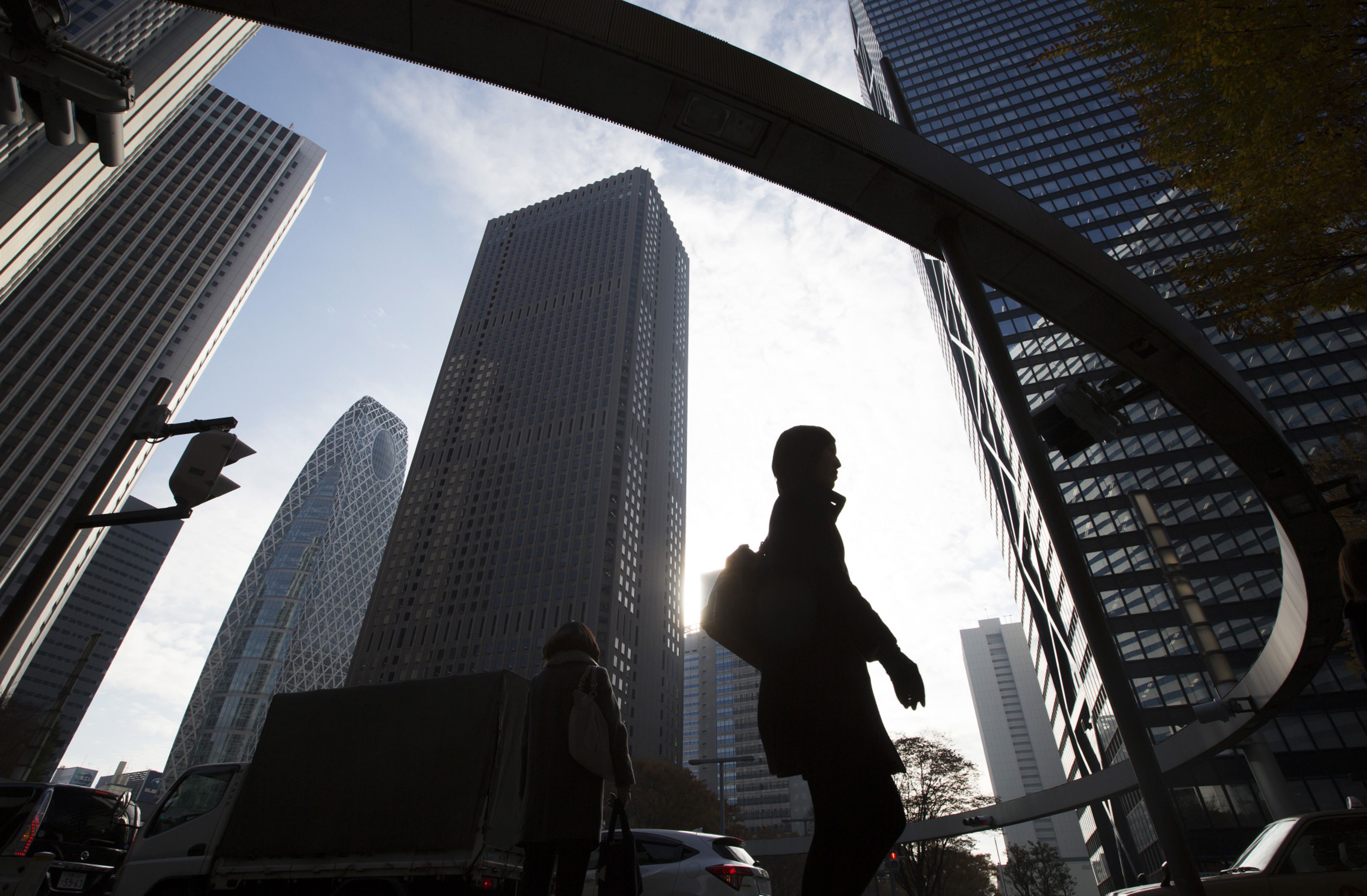 Chip Weakness Weighs on Stocks Before US Payrolls: Markets Wrap