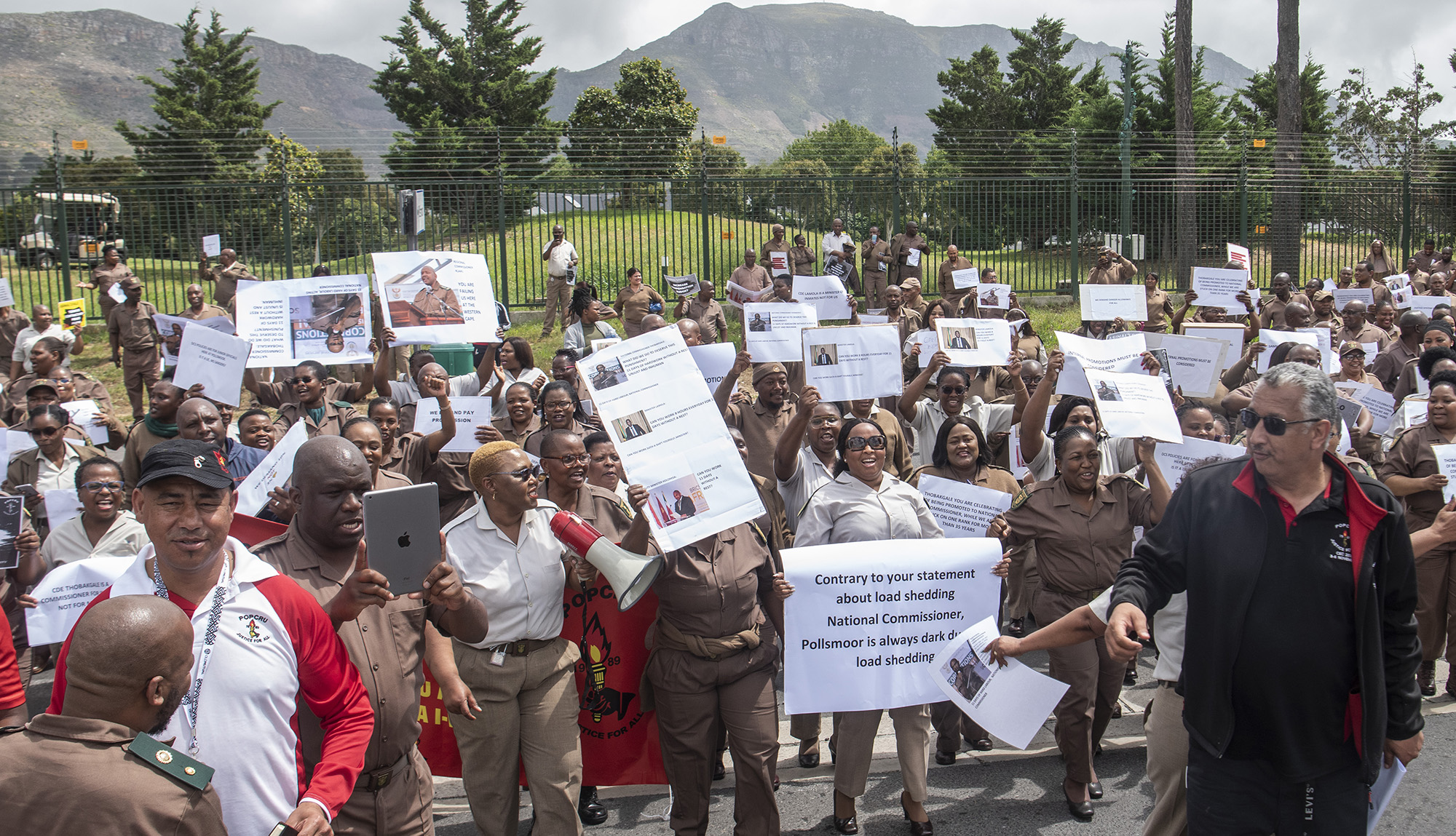 As prison overcrowding rate intensifies, Popcru threatens Pollsmoor strike