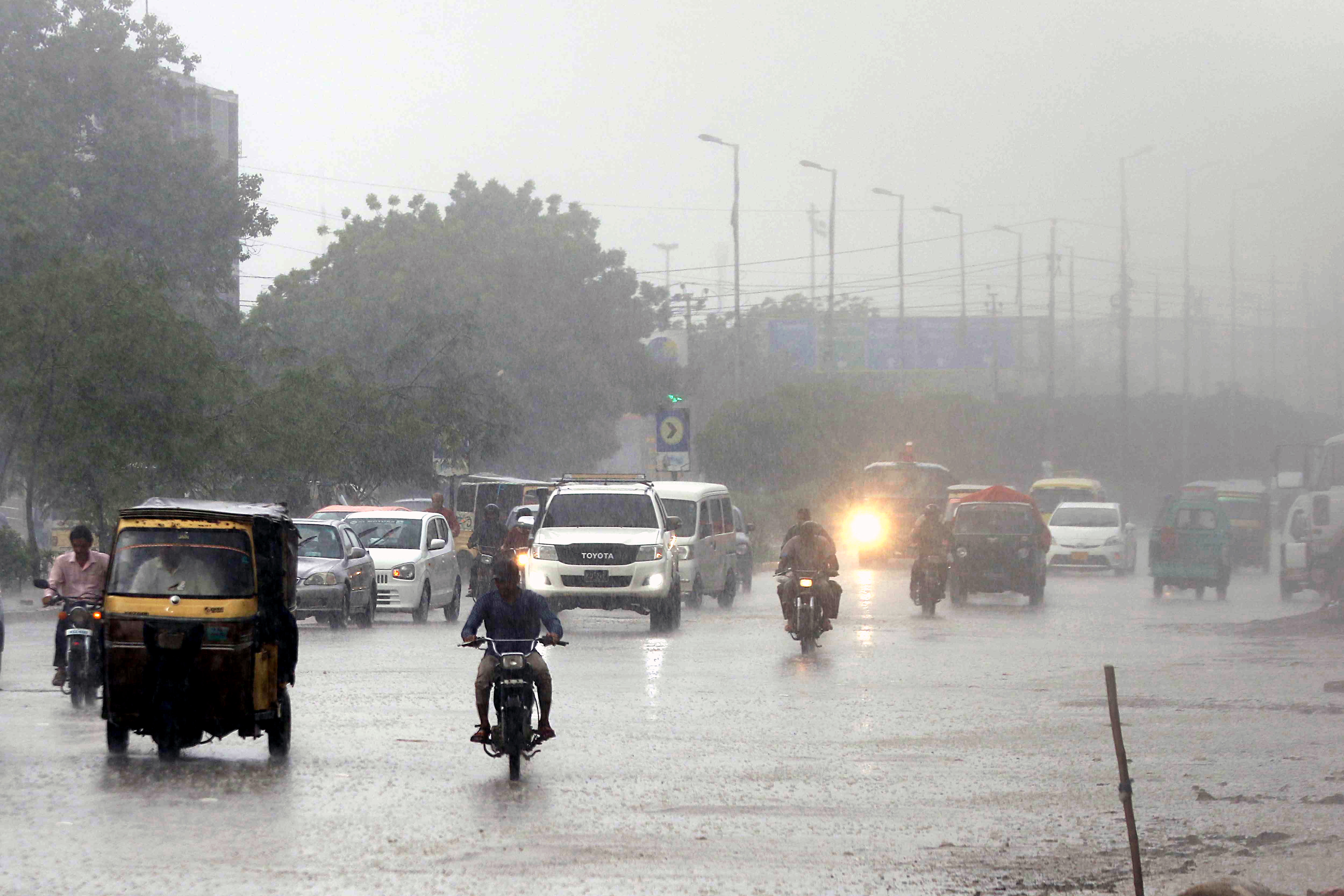 Over 1,200 dead since June amid heavy monsoon rains in Pakistan