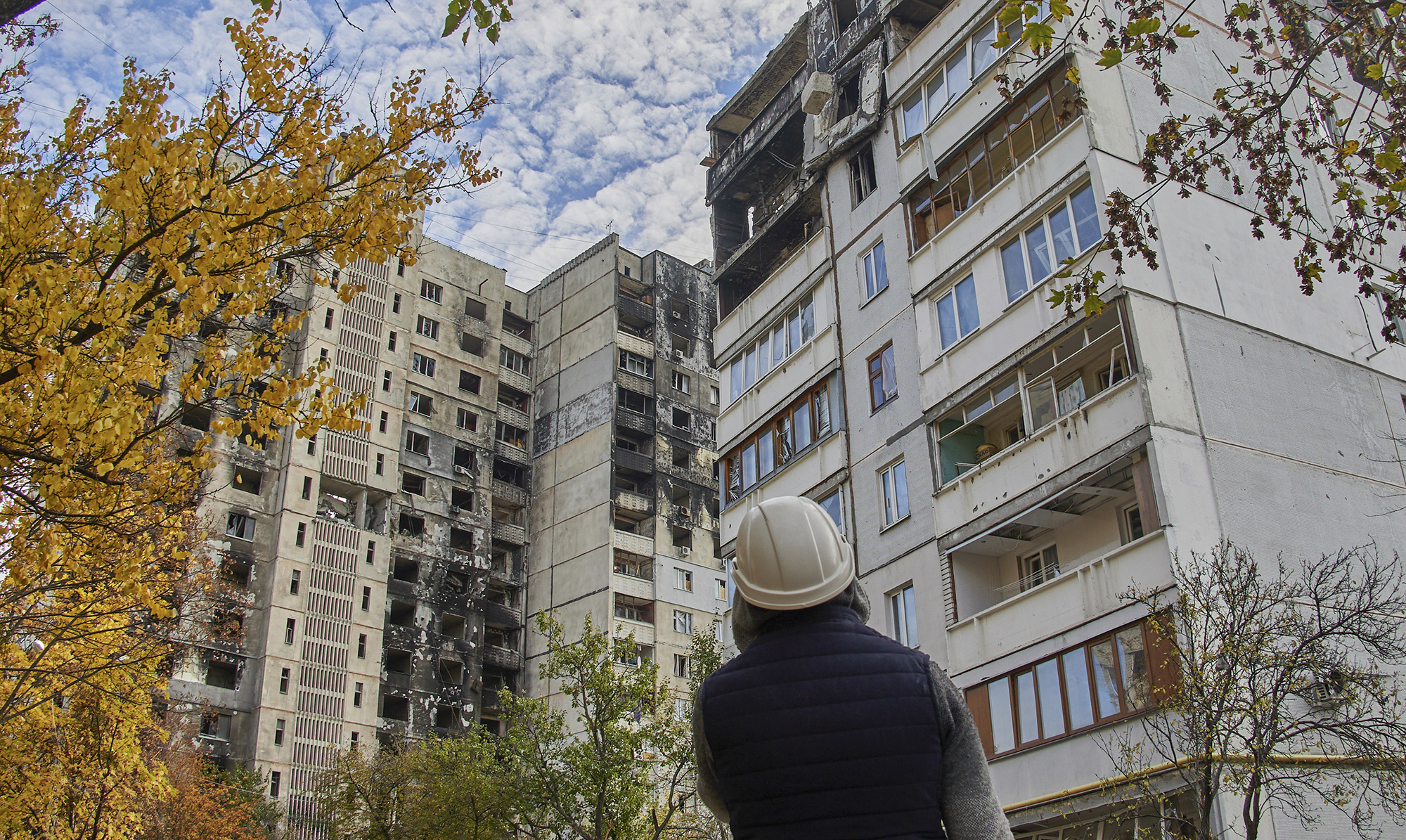 Energy supply crunch in Kyiv and surrounding regions; Russia fired missile near unarmed RAF jet - UK