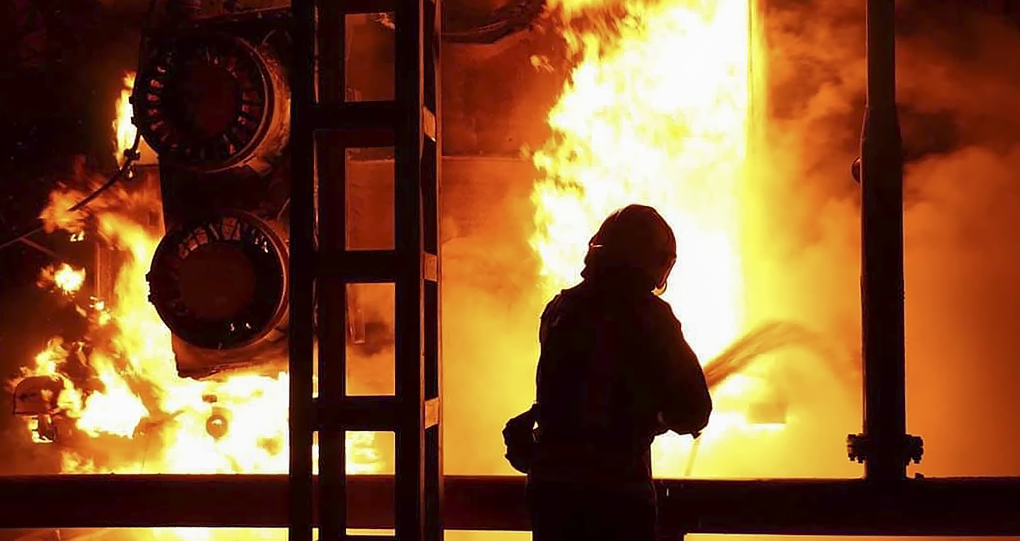 Putin says no need for Russia to launch nuclear strike; Russians in favour of peace talks - survey