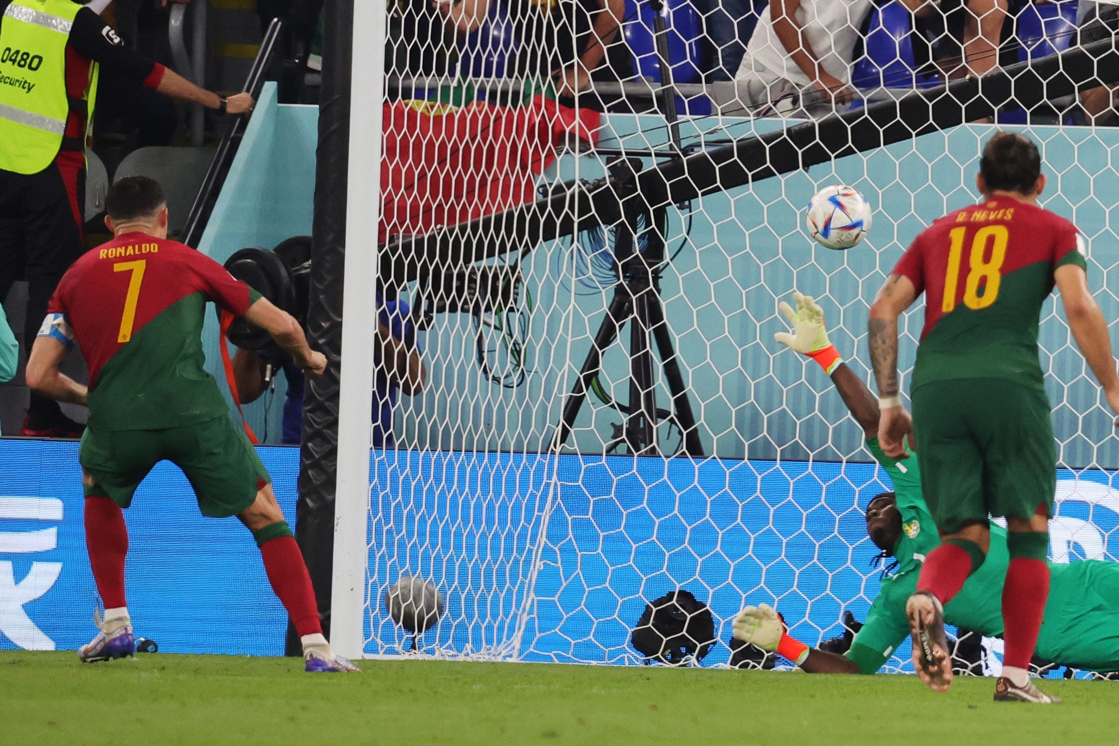 Ronaldo relishes 'beautiful moment' after breaking World Cup record