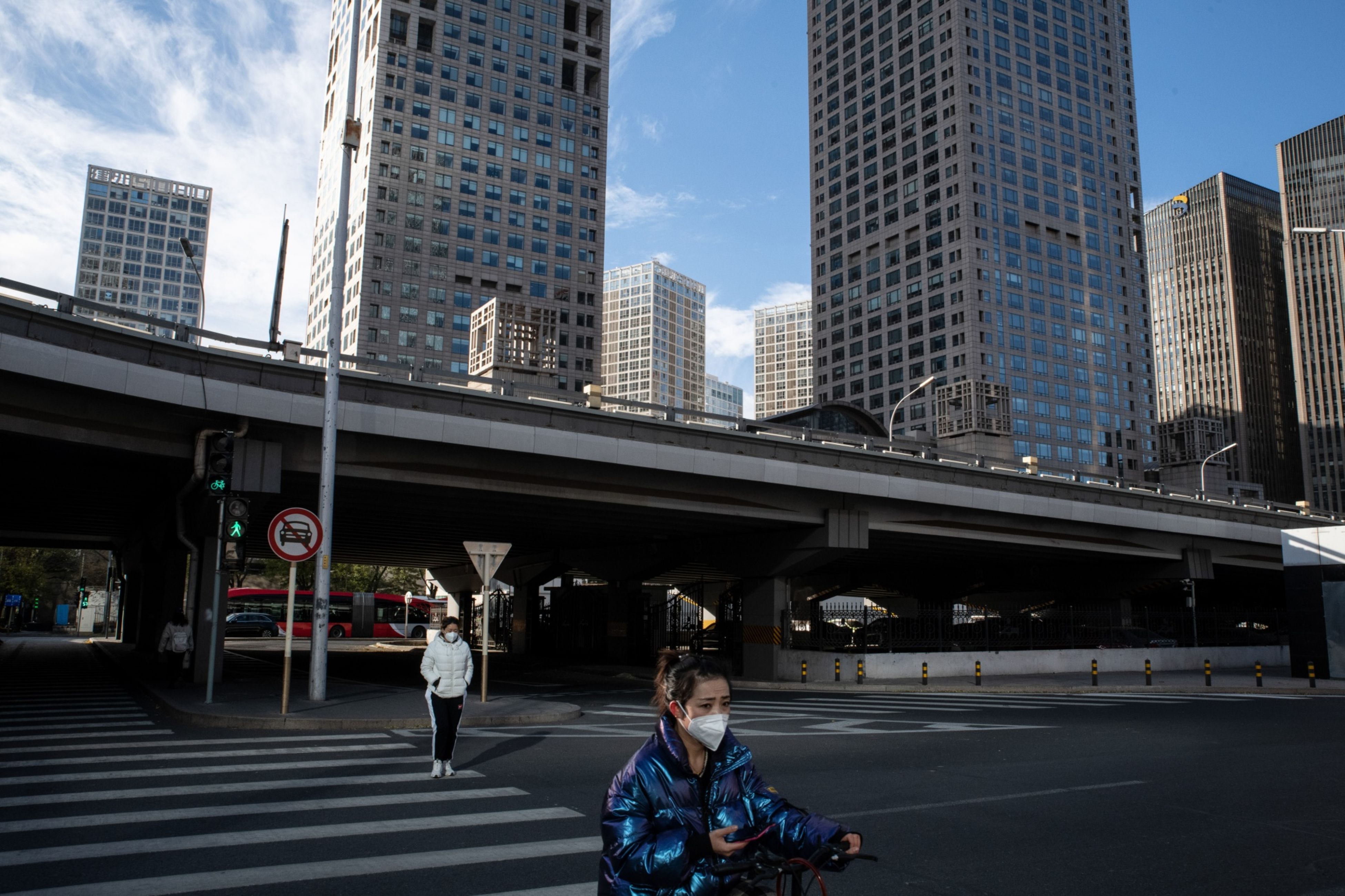 Shanghai hit by Covid protests as anger spreads across China