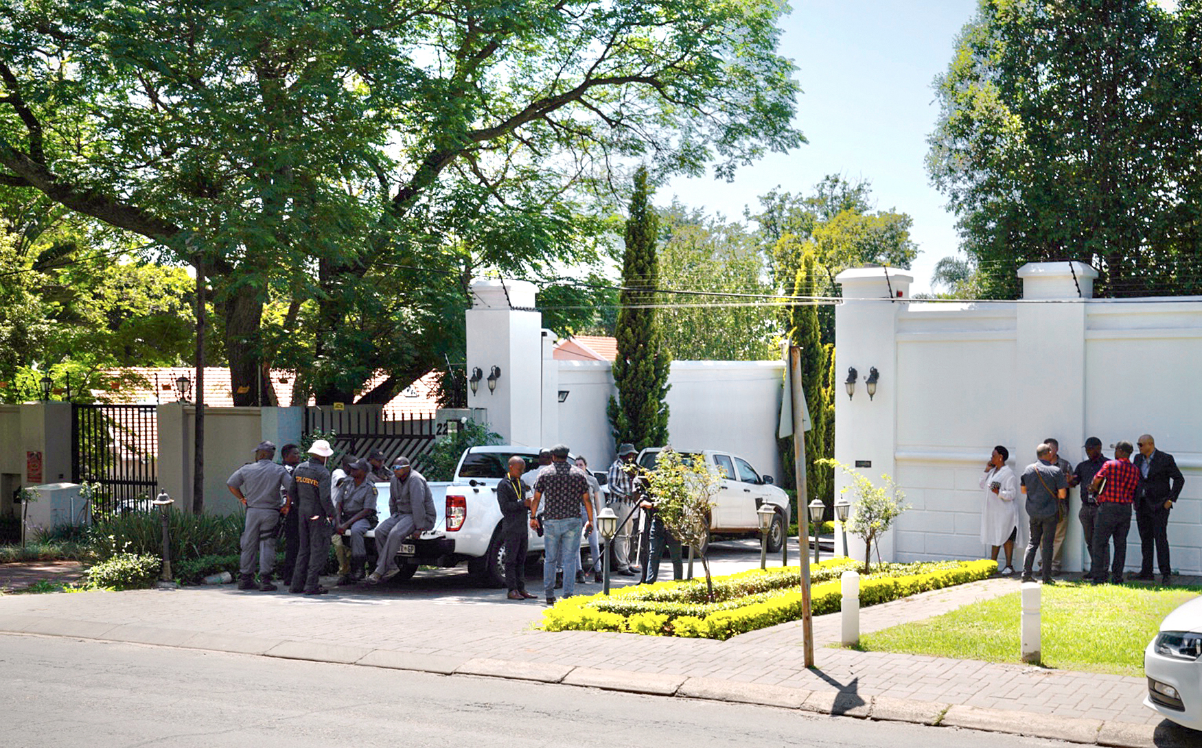 Bomb blasts in Israel and assault rifles in South Africa – cops swoop on ‘most wanted Israeli gang boss’ in Joburg