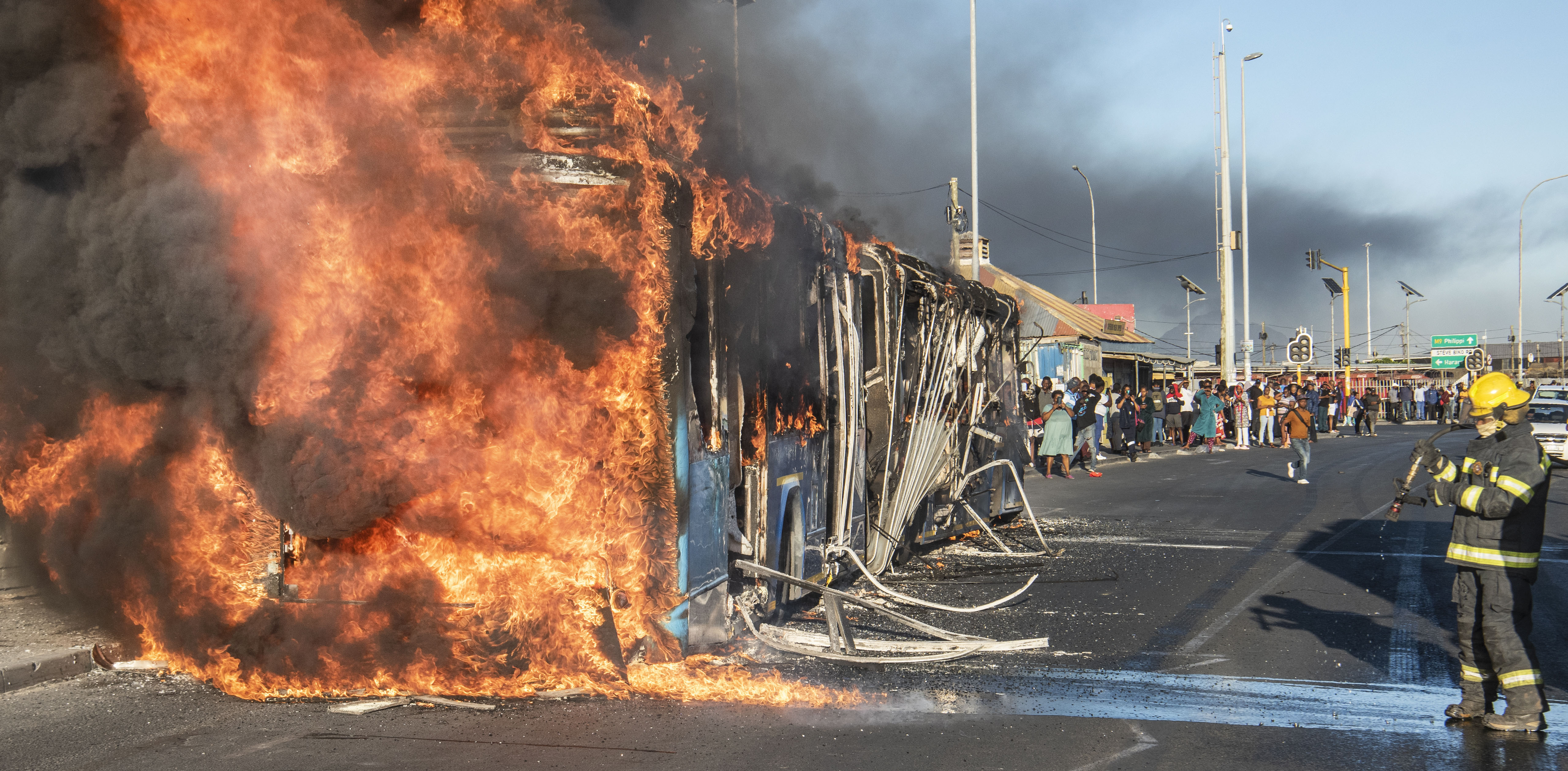 Western Cape taxi services to resume after two-day strike