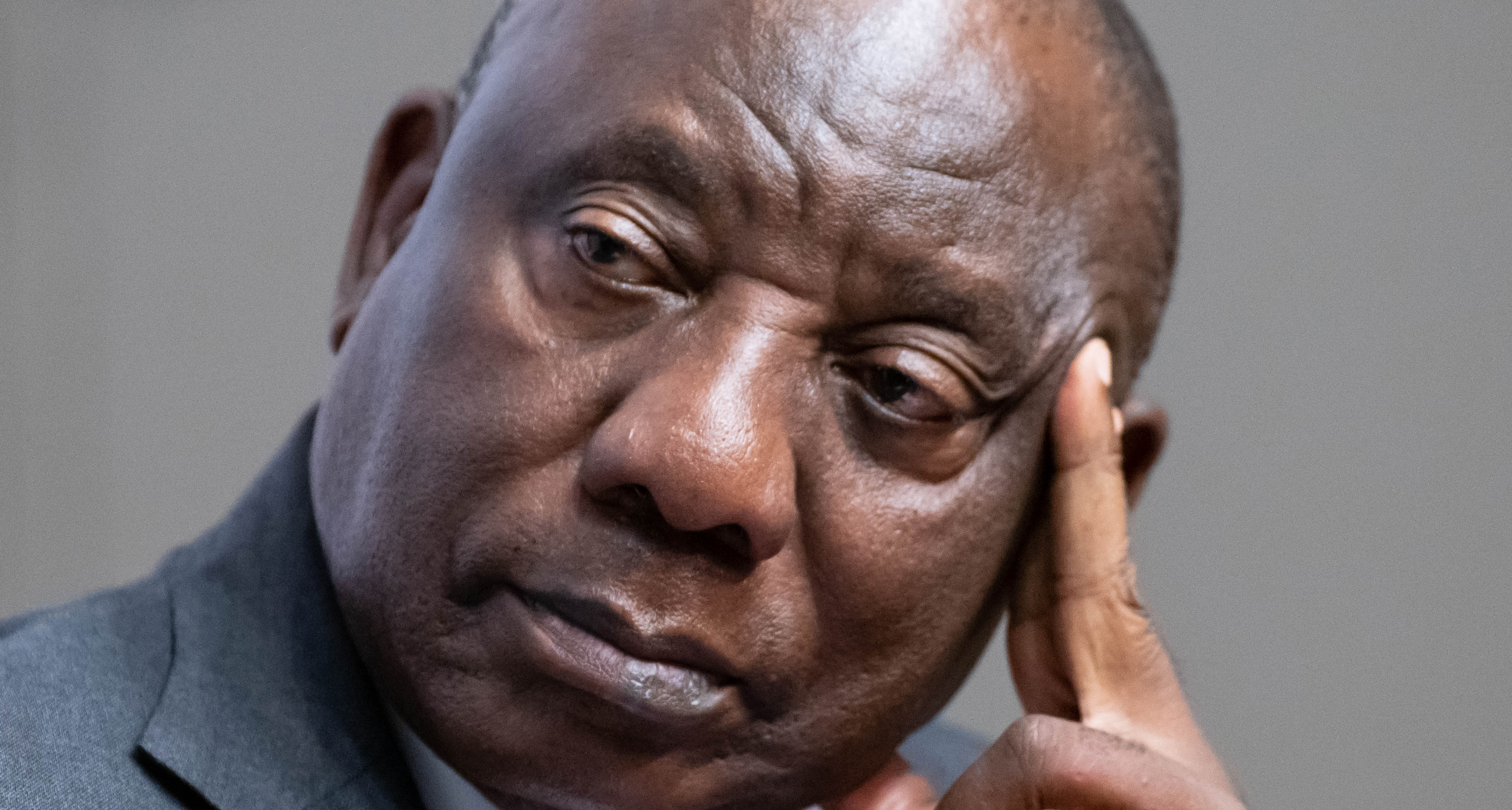 Ramaphosa makes a move to consult Cosatu as he edges closer to Cabinet reshuffle 