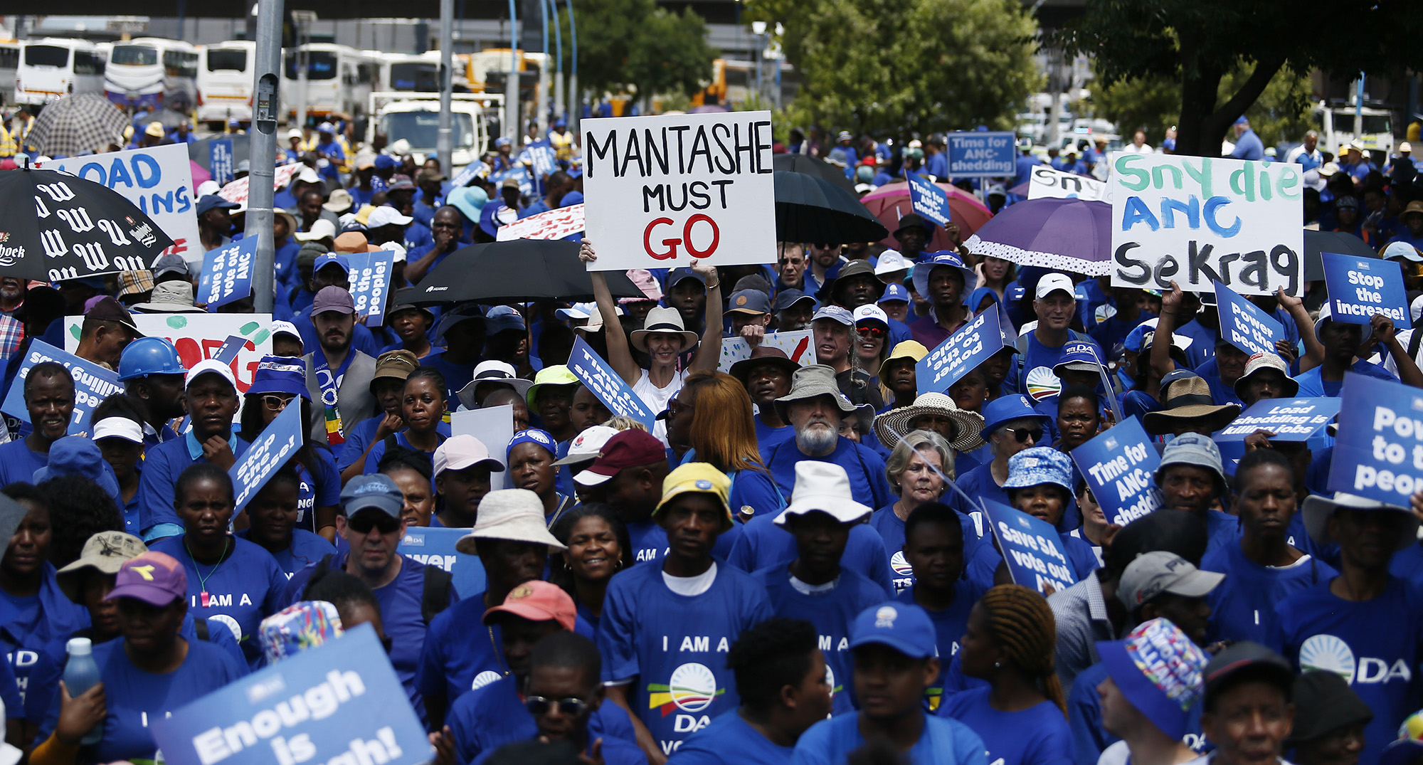DA marches to Luthuli House - 'If we want to end load shedding, we have to start ANC shedding'