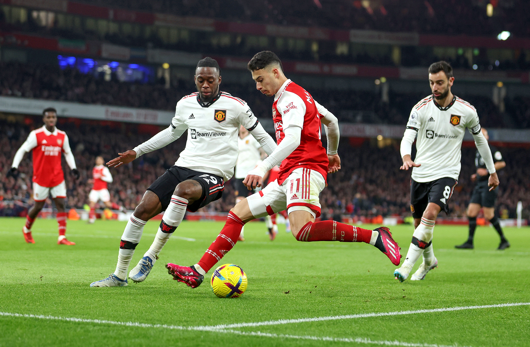 Gunners gunning for first English Premier League title in two decades