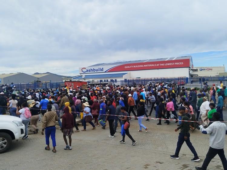 Unrest erupts in Komani in Eastern Cape over rolling blackouts