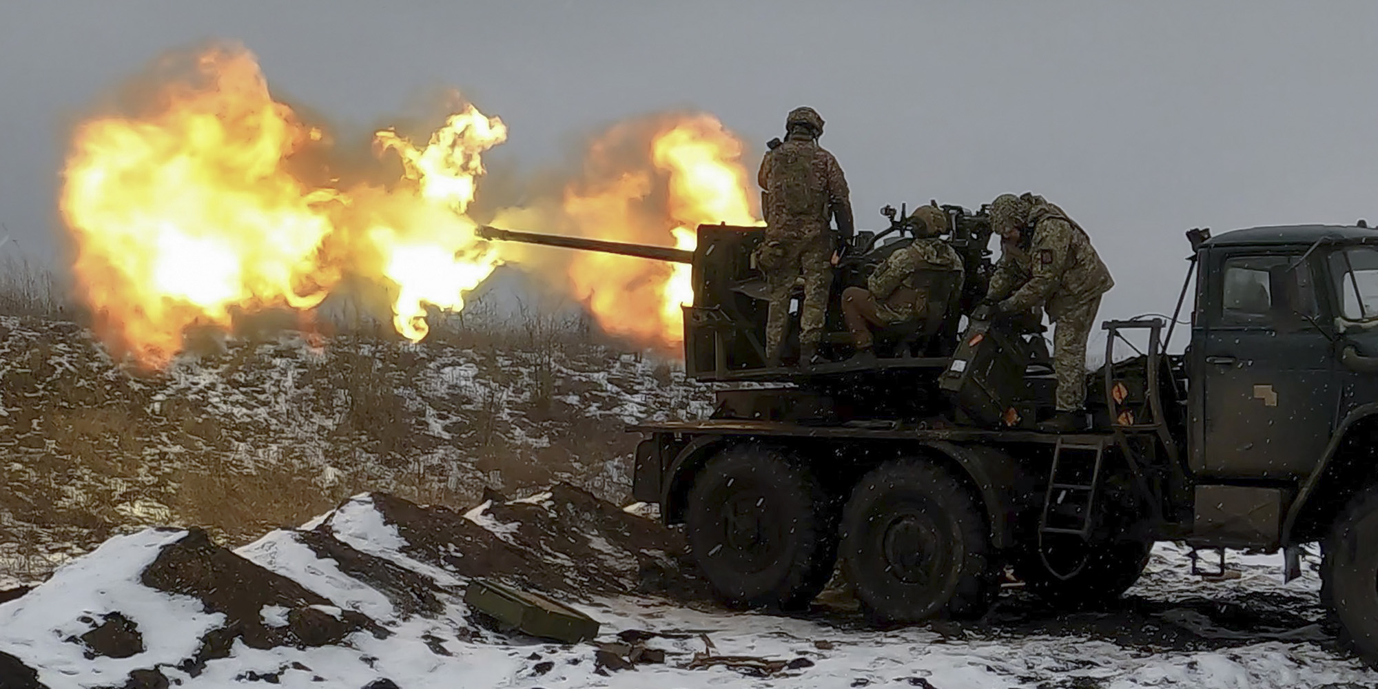 Russian offensive ‘to launch in February’; axe hangs over Ukraine defence minister