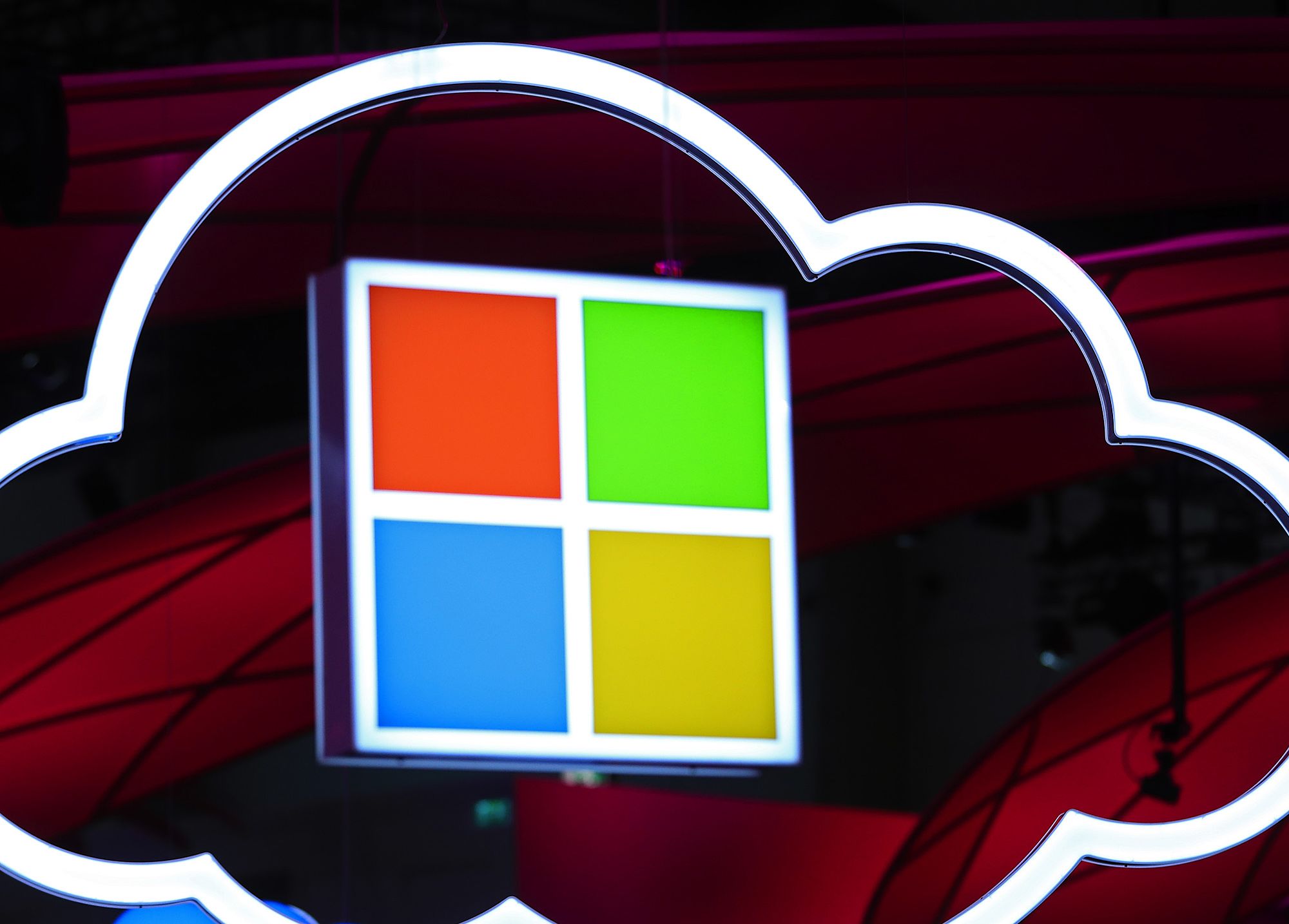 Microsoft seizes 340 websites linked to growing phishing subscription service