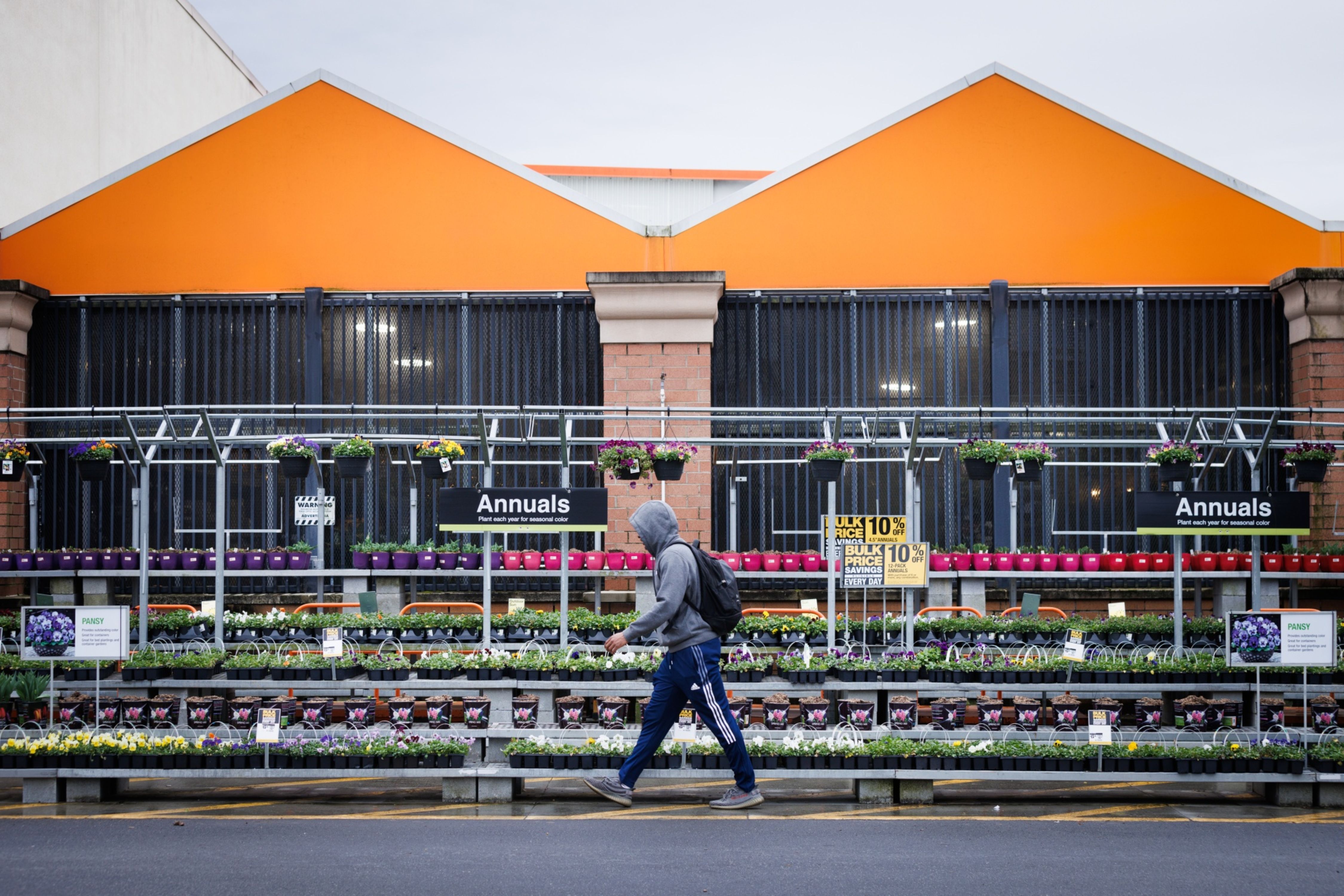 A Home Depot Location As Earnings Figures Released