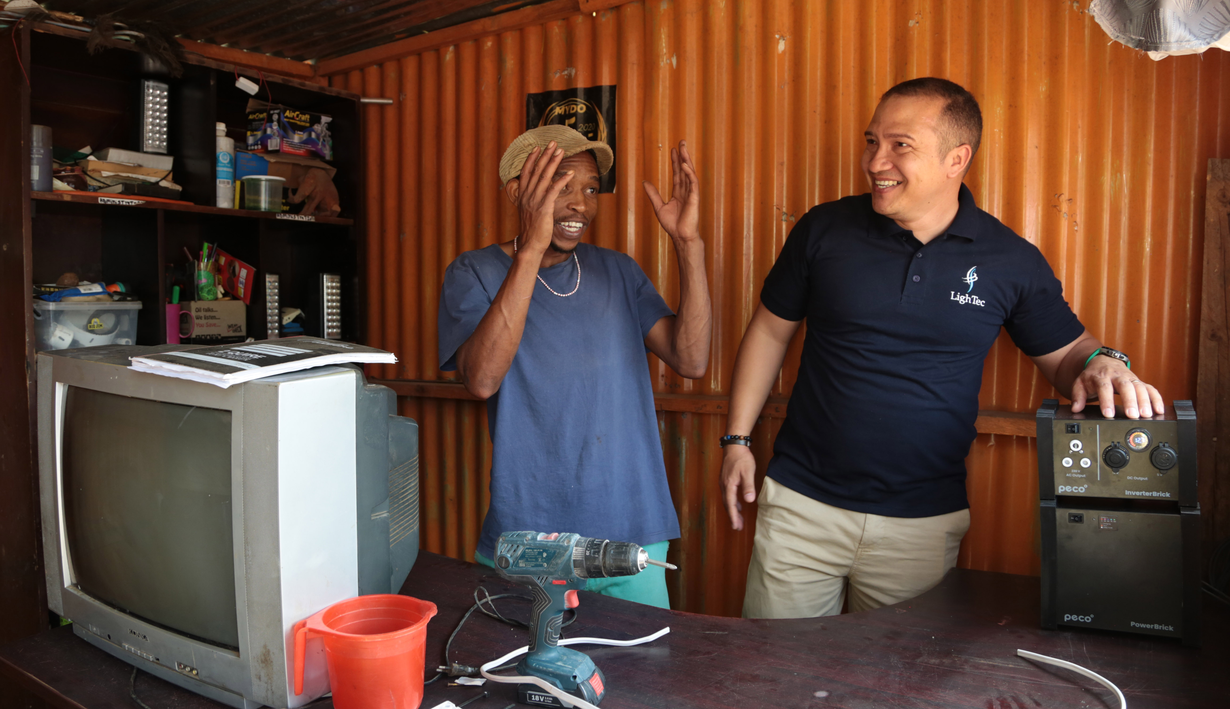 Taste of the future — pilot project powers informal settlement with solar energy