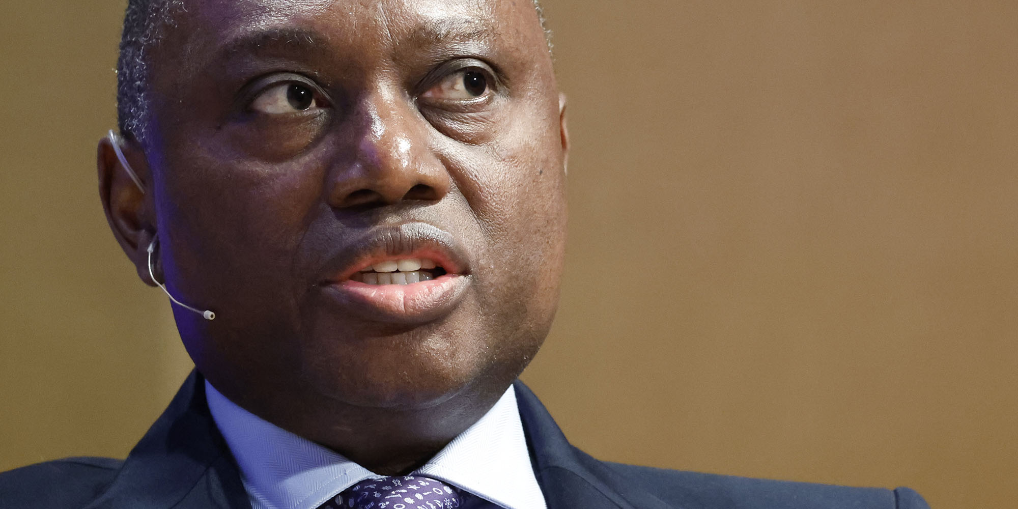 Rolling blackouts generate a 300% jump in Standard Bank’s fuel costs