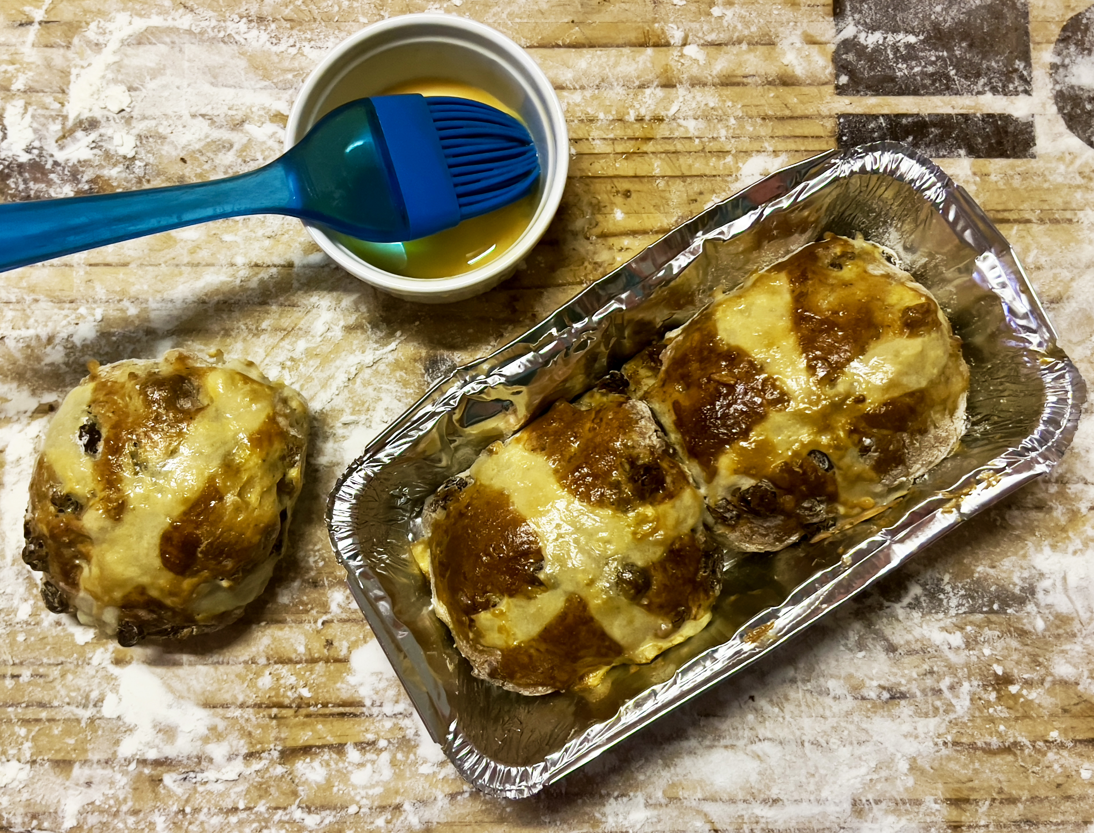 AirFryday: Impress your friends with your own hot cross buns